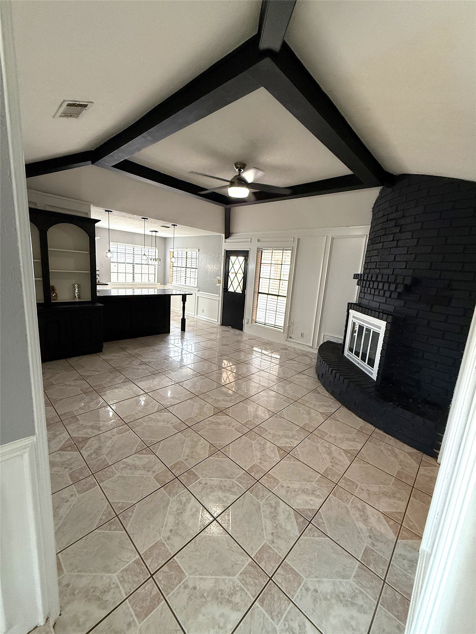 11611 Stone Bridge Drive Property Photo 10