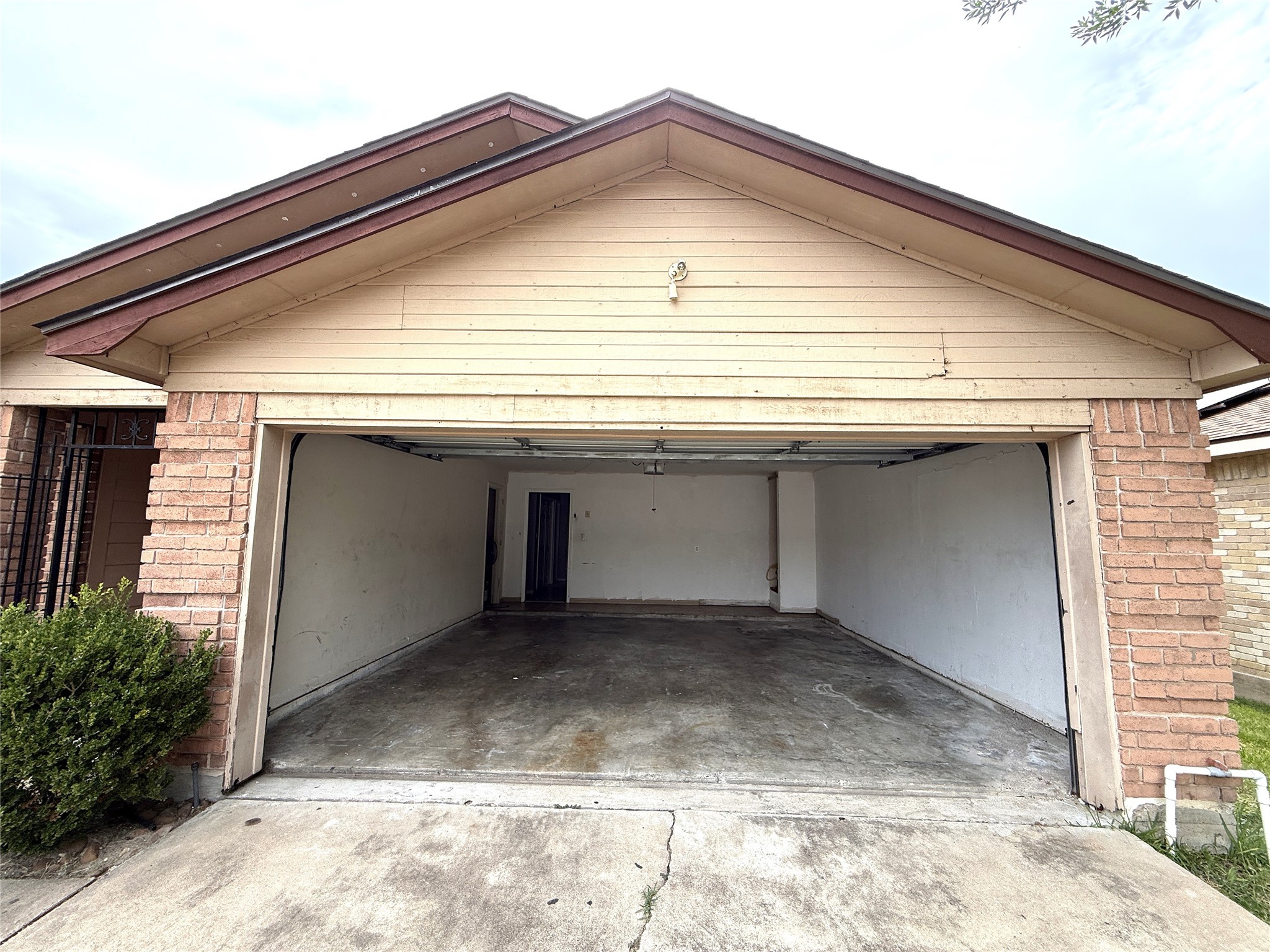 11611 Stone Bridge Drive Property Photo 26
