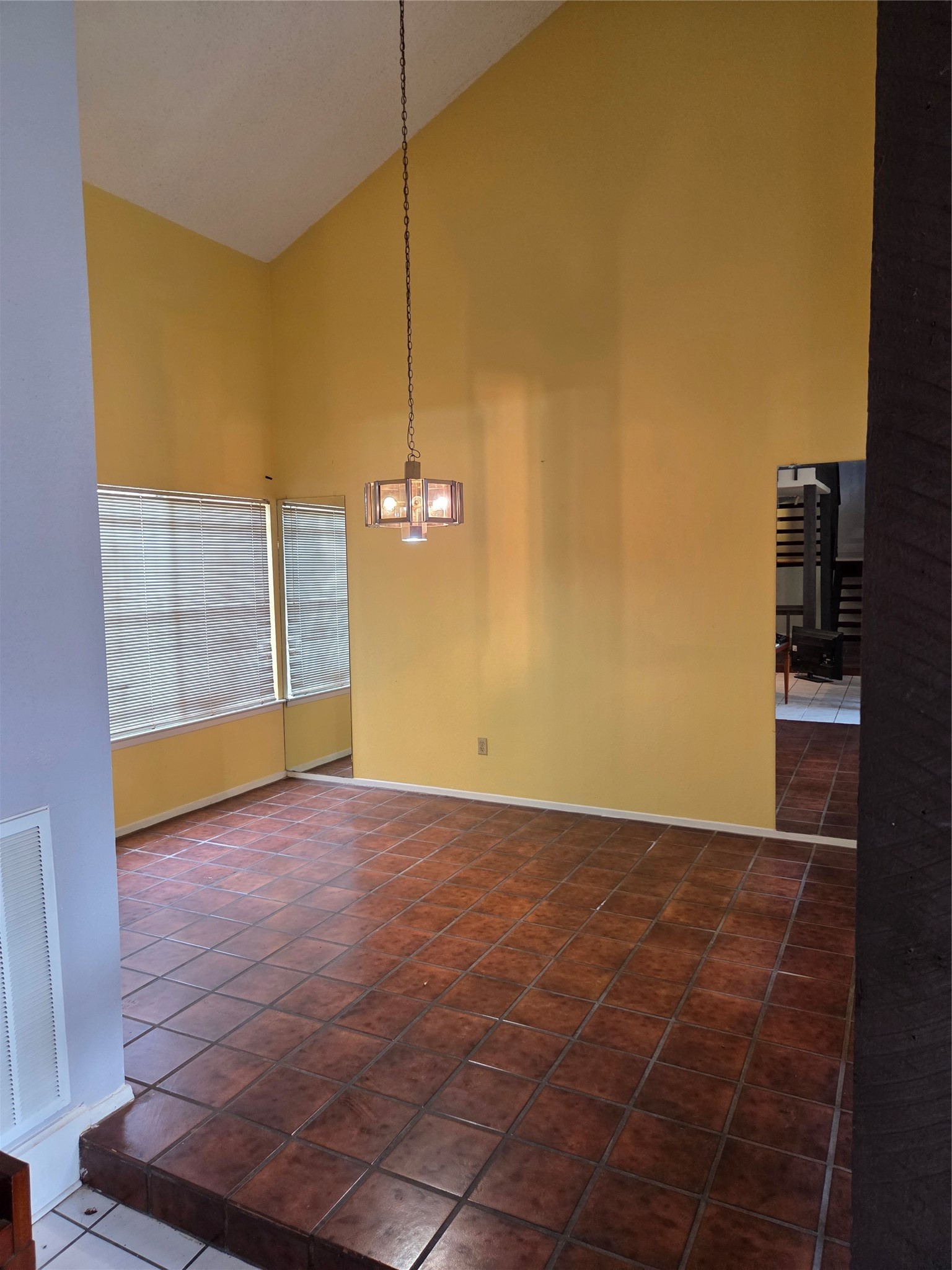 7707 Candlegreen Lane Property Photo 4