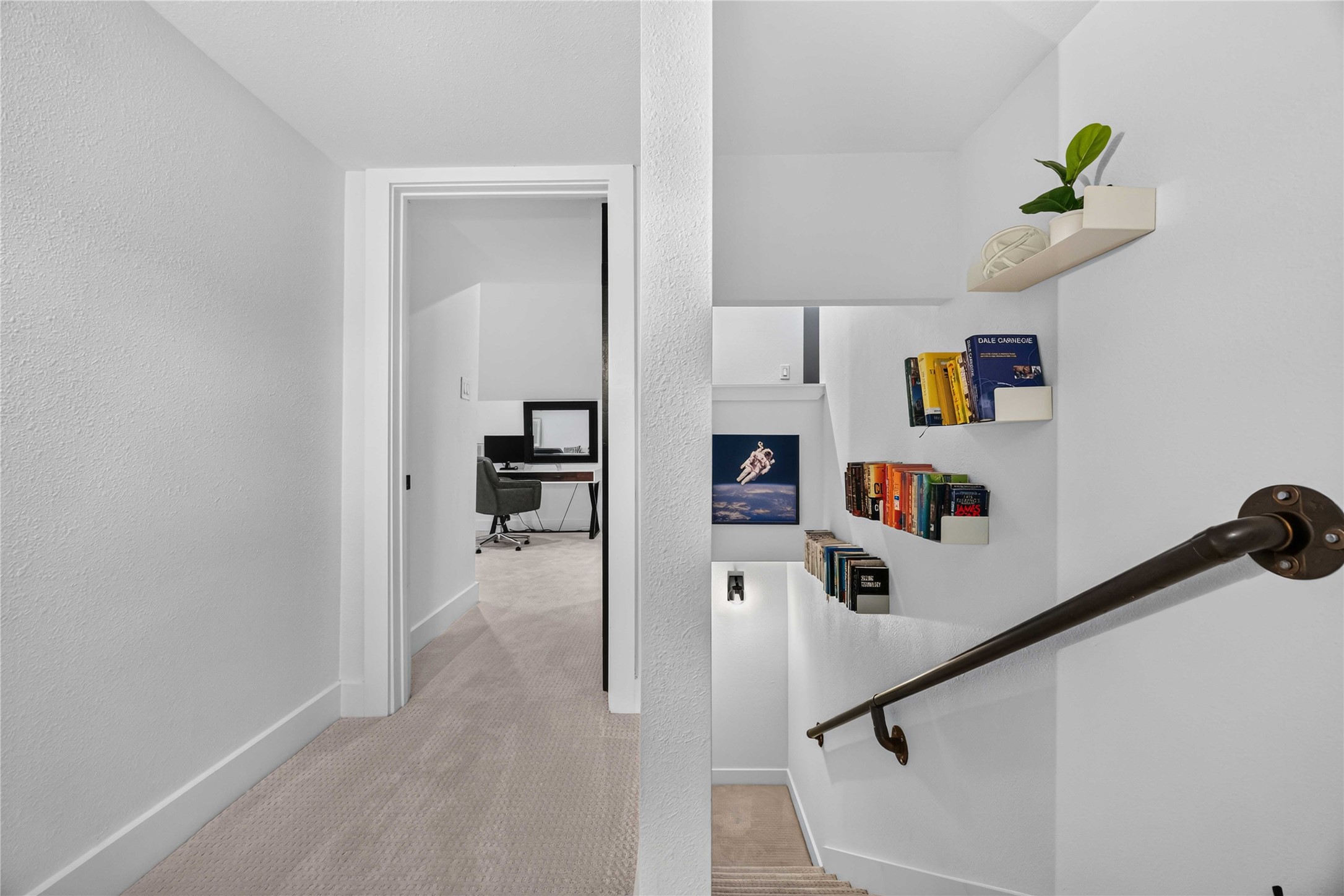 711 Walton Street Property Photo 14