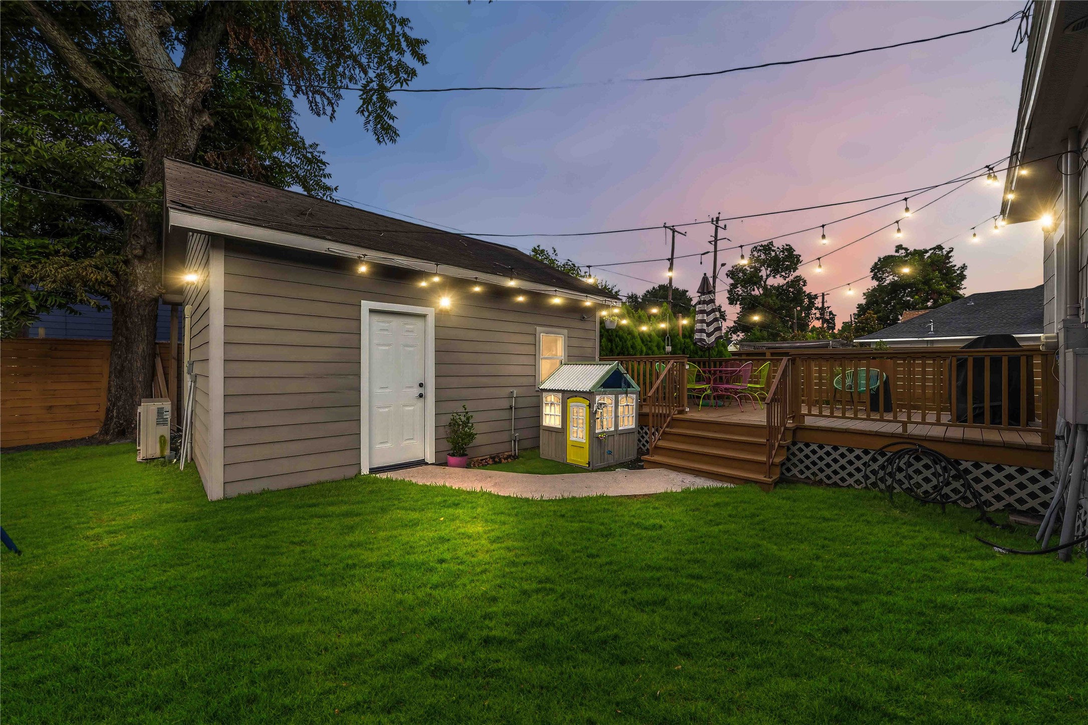 711 Walton Street Property Photo 47