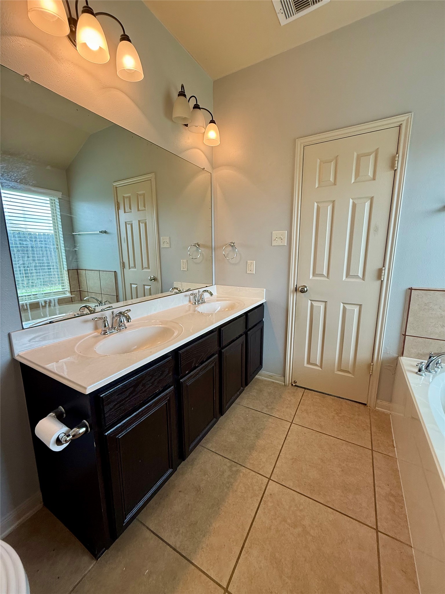 20710 Rainmead Drive Property Photo 9