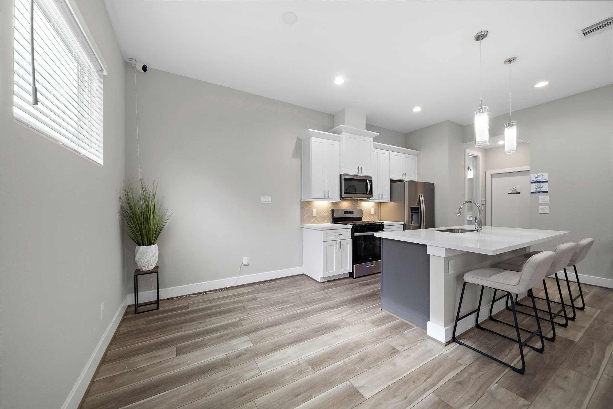 8322 Curry Road Property Photo 25