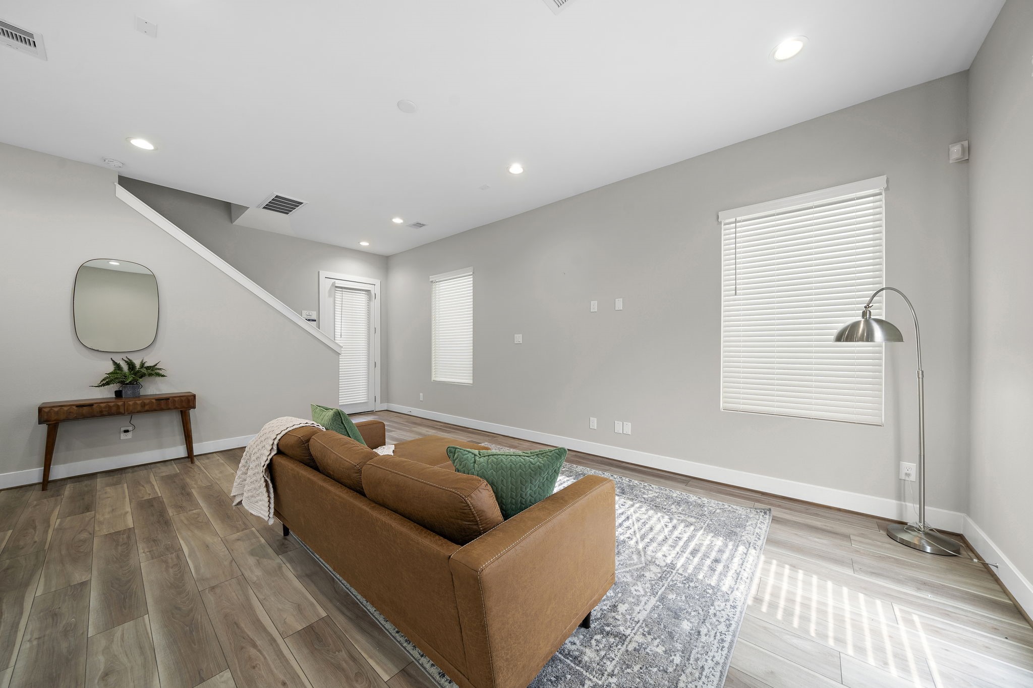8322 Curry Road Property Photo 27