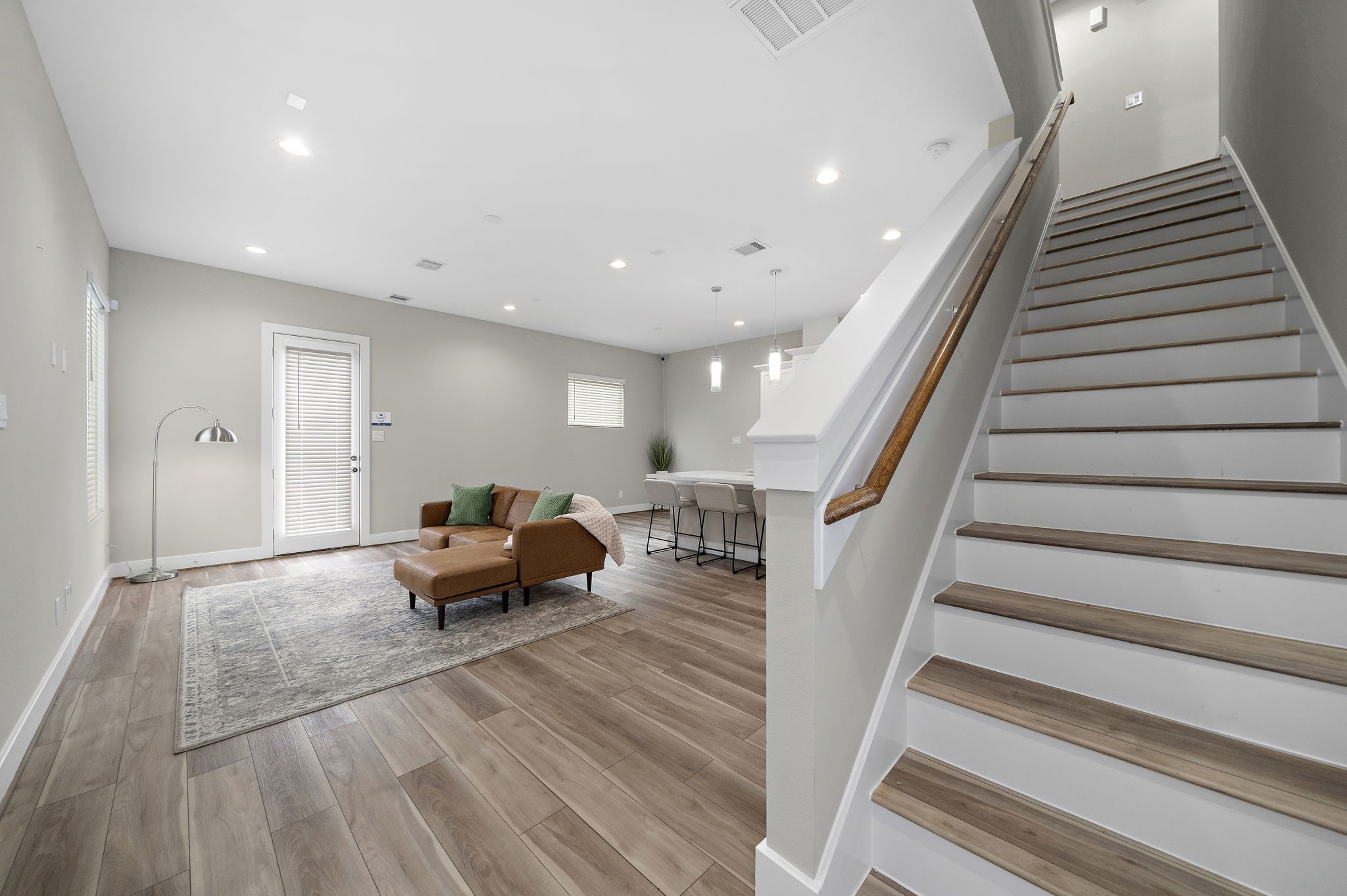 8322 Curry Road Property Photo 29