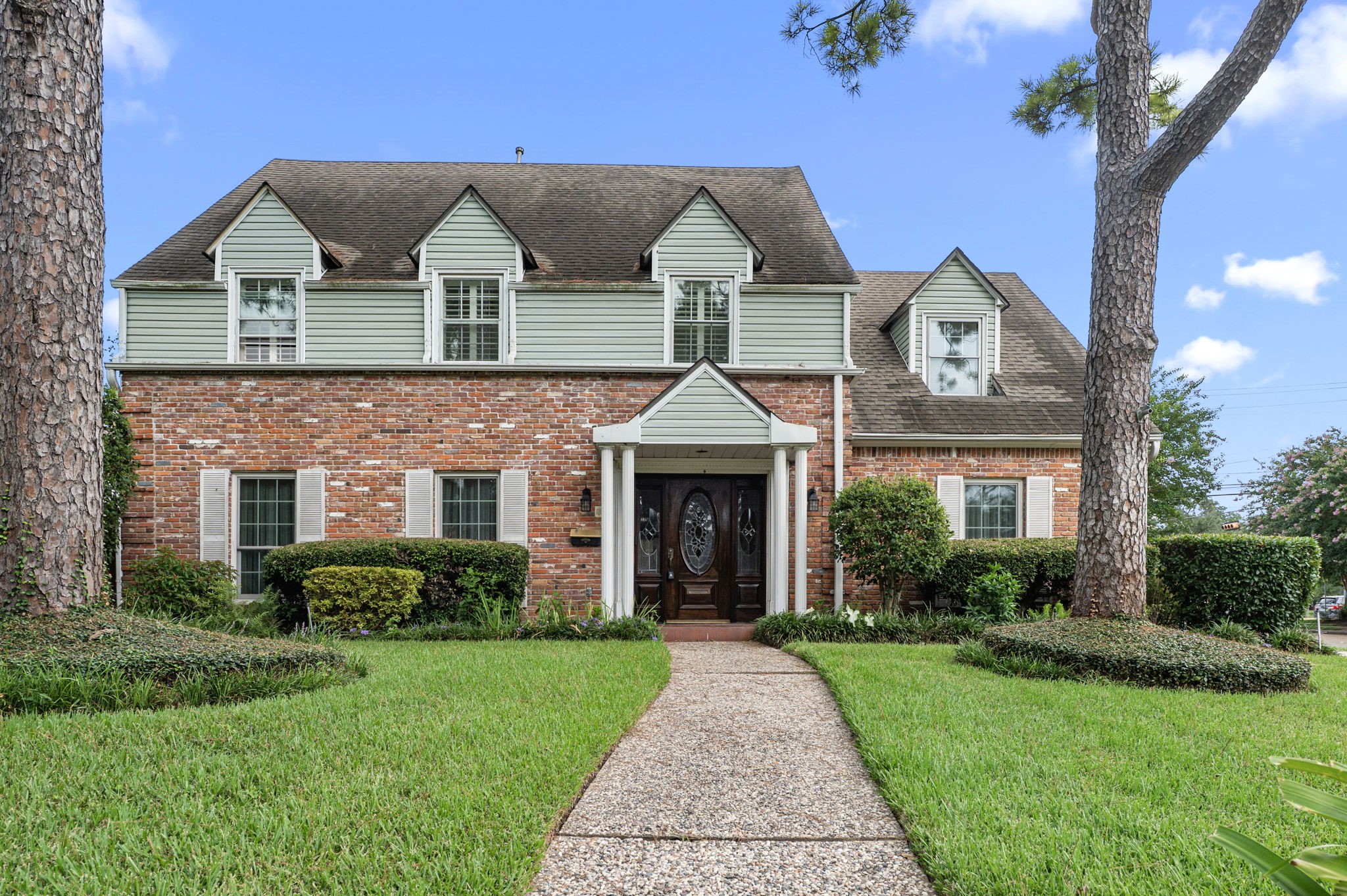 14302 Apple Tree Road Property Photo 1