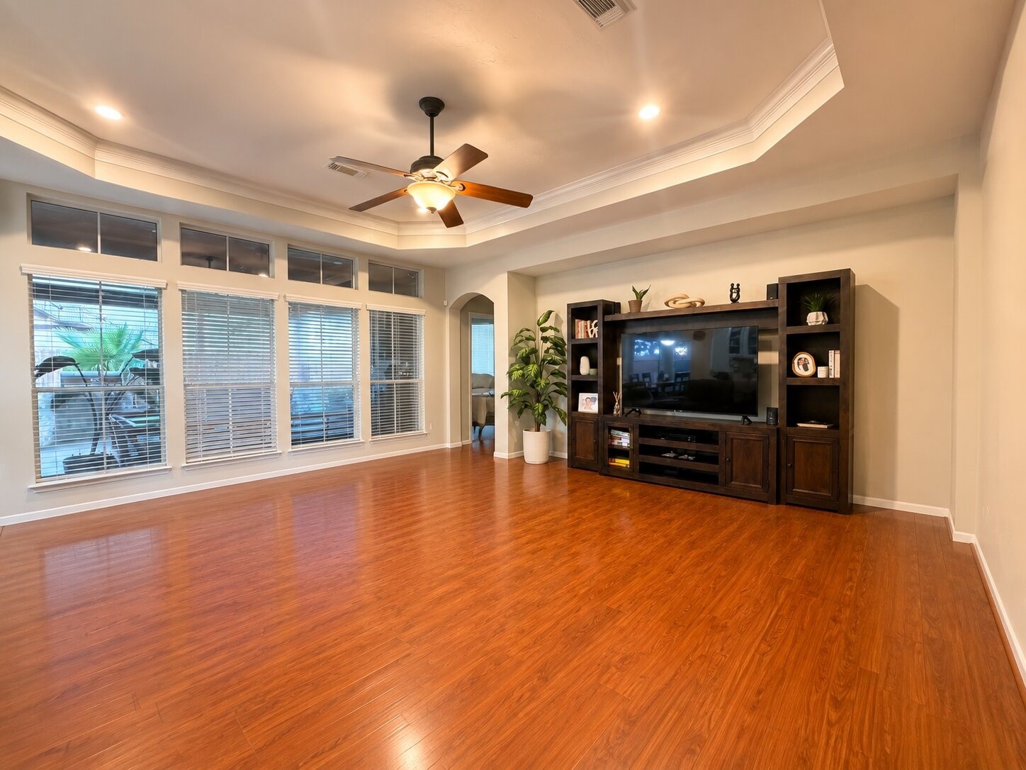 19319 Imperial Hills Drive Property Photo 5