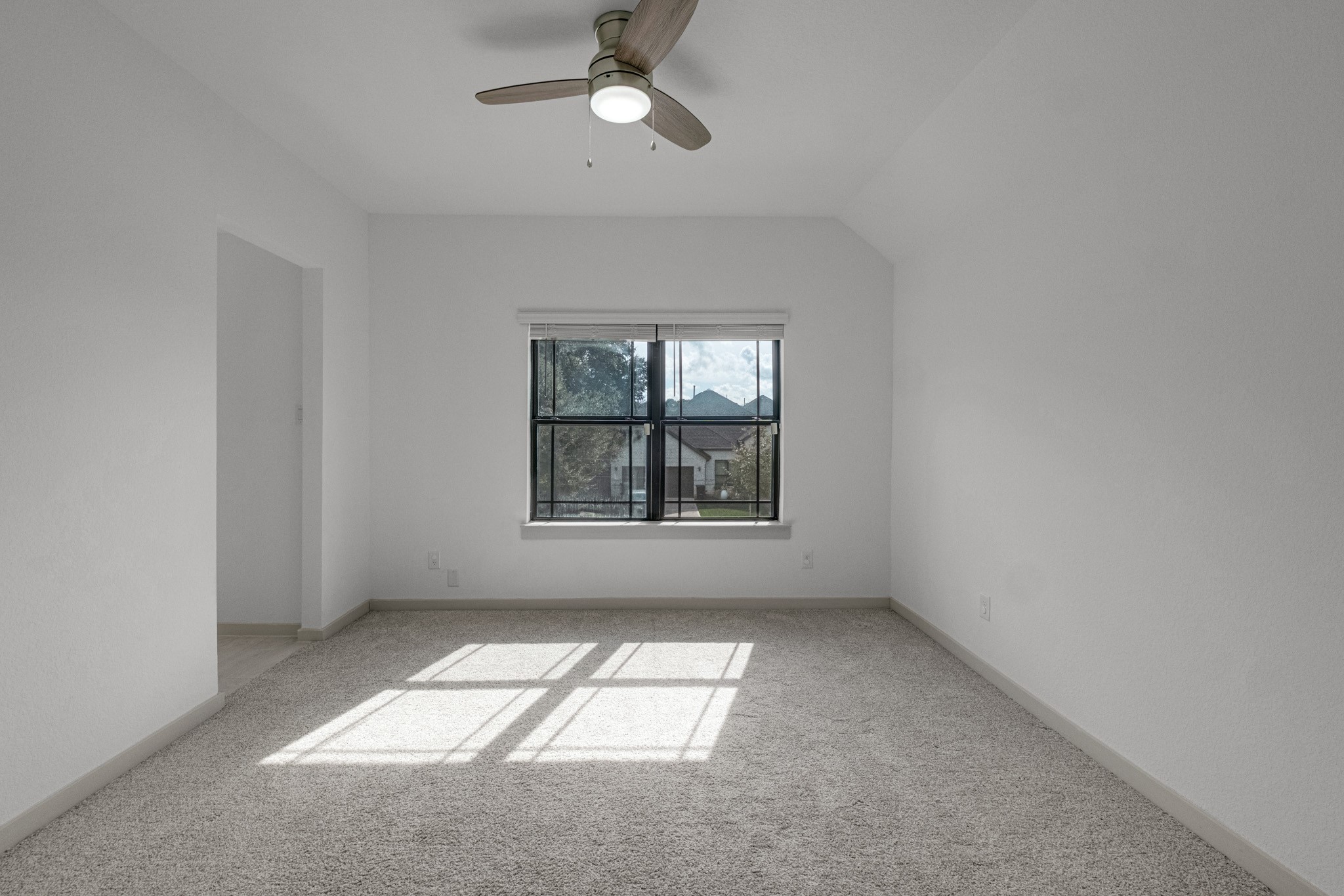 98 Dorado Drive Property Photo 33