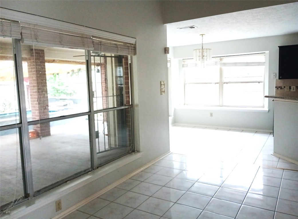 16355 Flint Run Way Property Photo 10