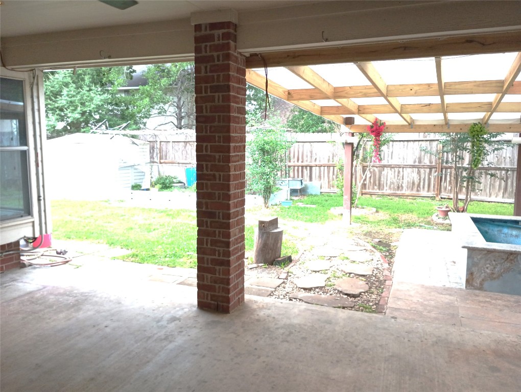 16355 Flint Run Way Property Photo 40