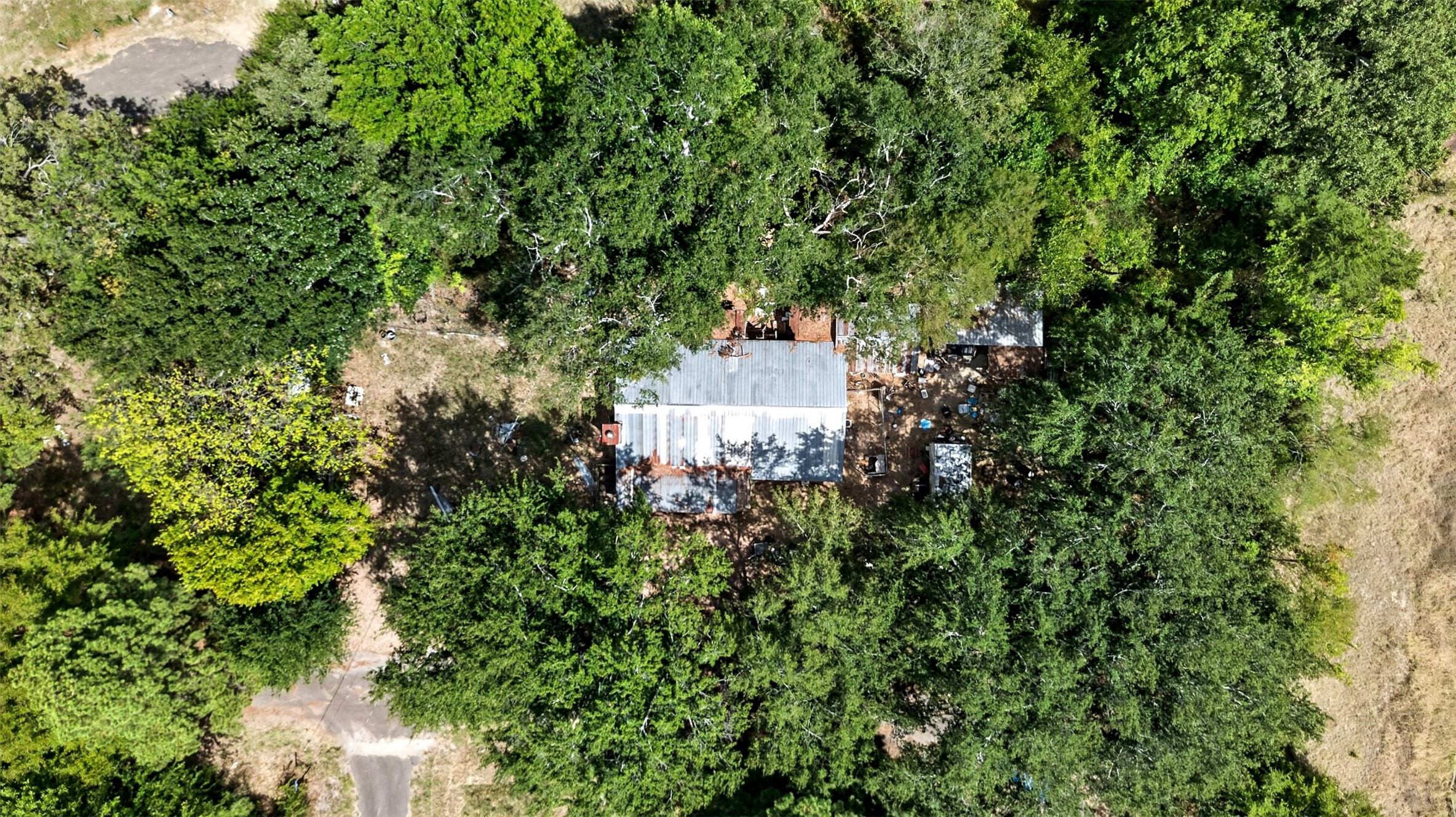 1286 County Road 2150 Property Photo 4