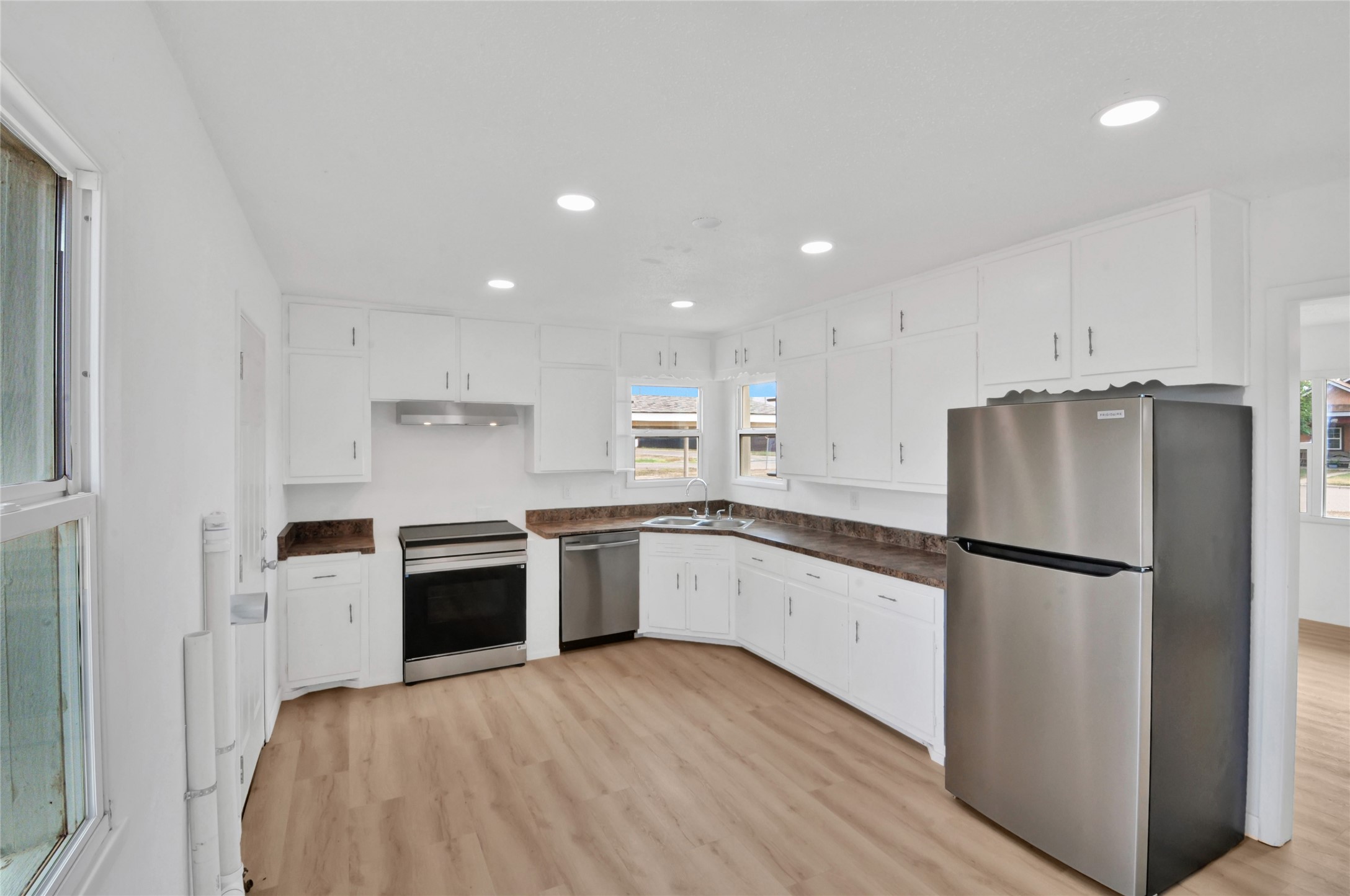 807 Boyce Street Property Photo 7