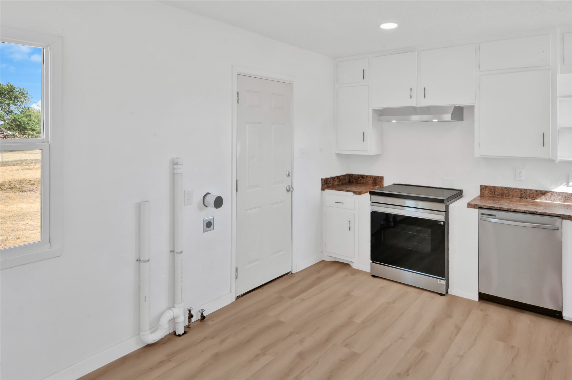 807 Boyce Street Property Photo 10