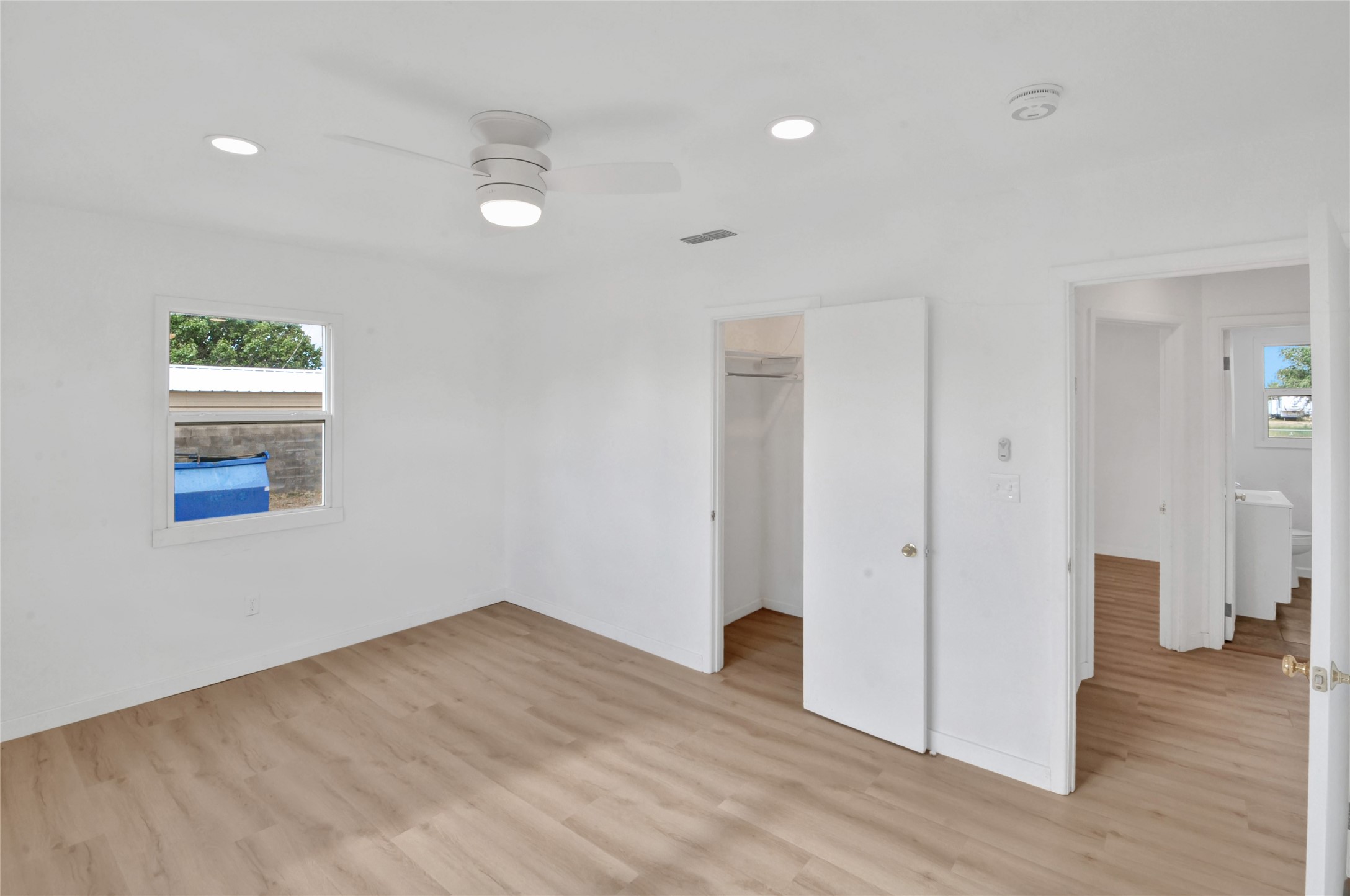 807 Boyce Street Property Photo 12