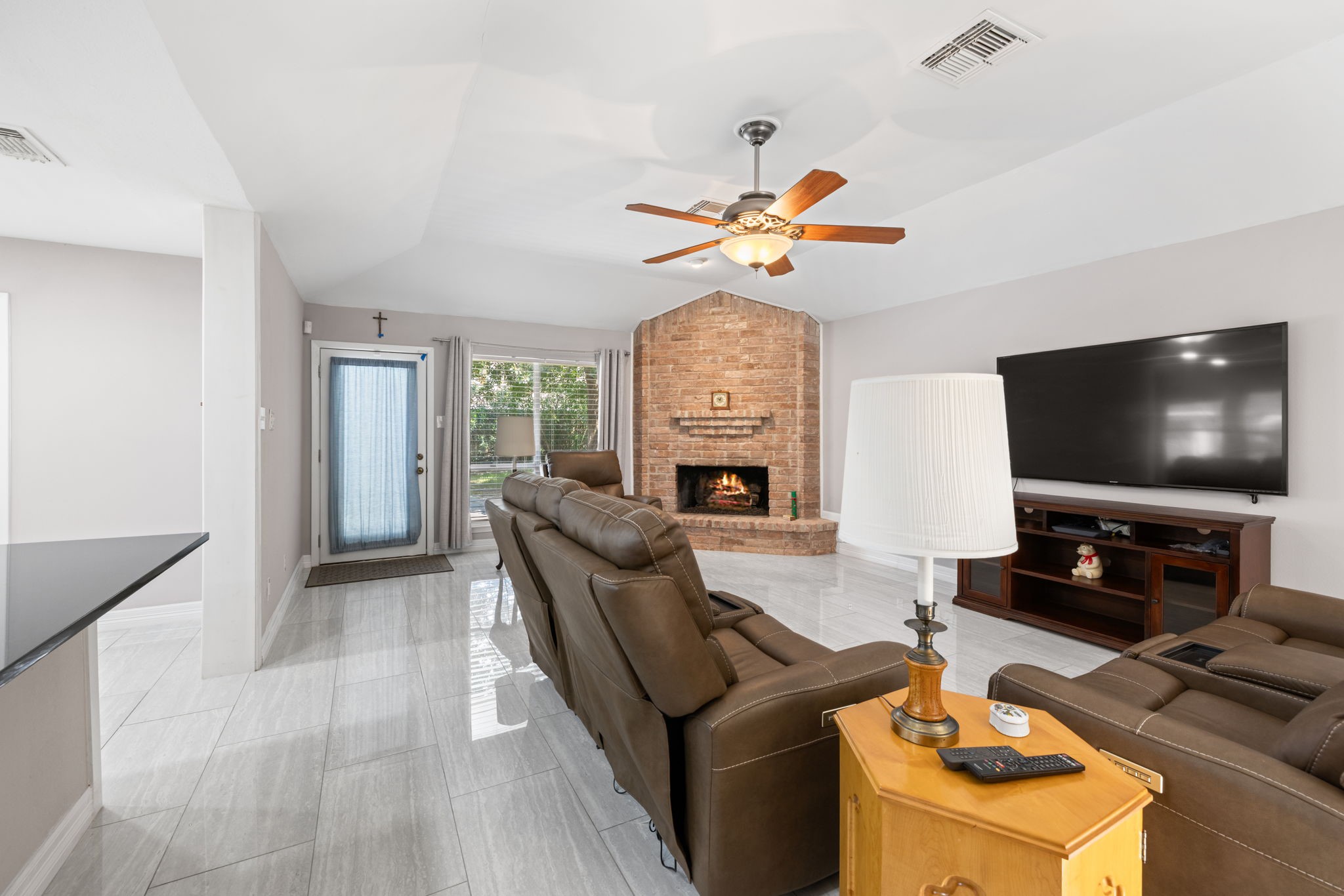14406 Muirfield Lane Property Photo 11