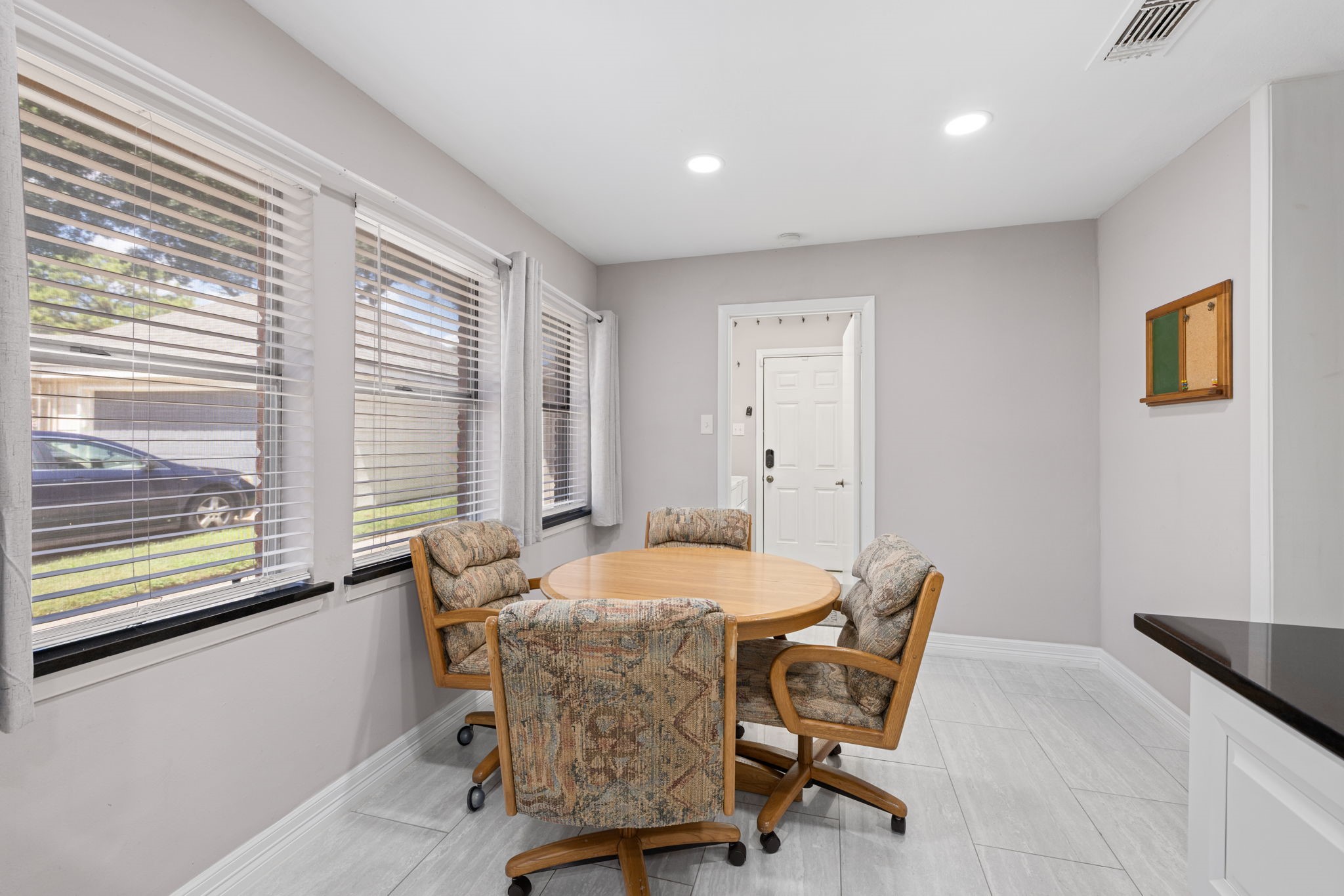 14406 Muirfield Lane Property Photo 21