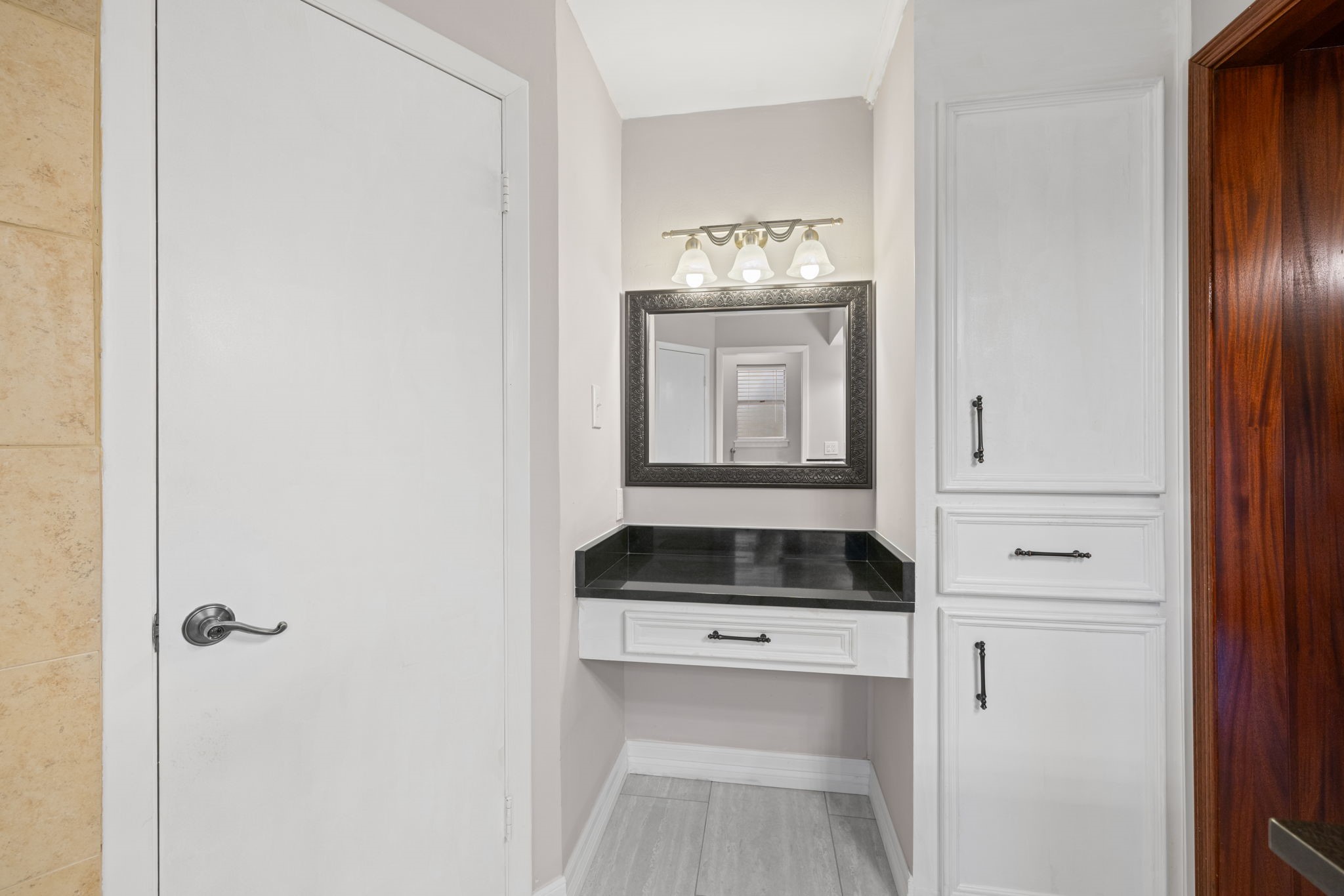 14406 Muirfield Lane Property Photo 29