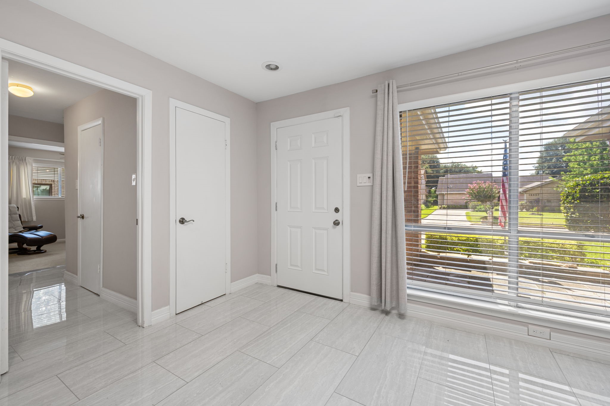 14406 Muirfield Lane Property Photo 33