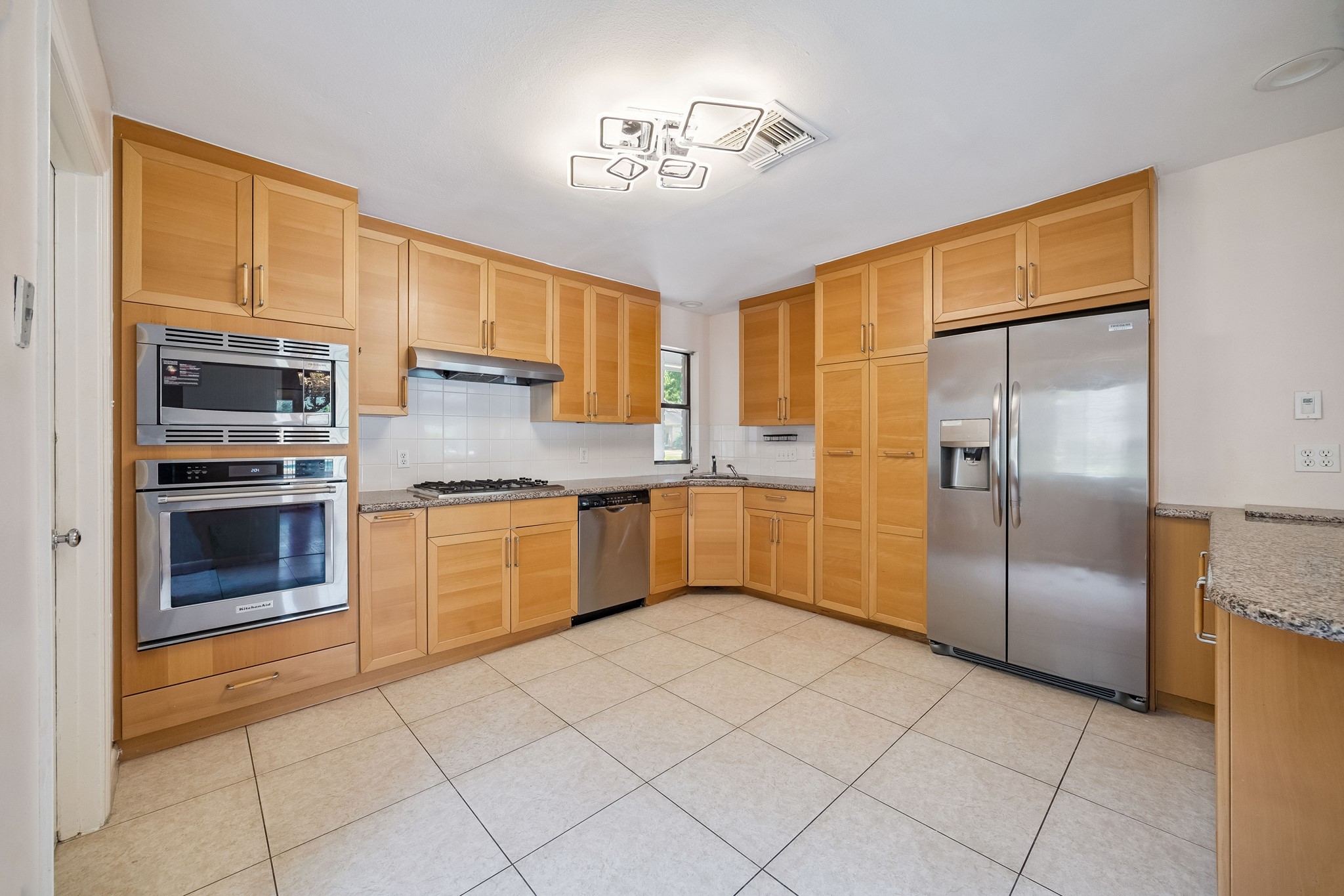 10314 Olympia Drive Property Photo 6