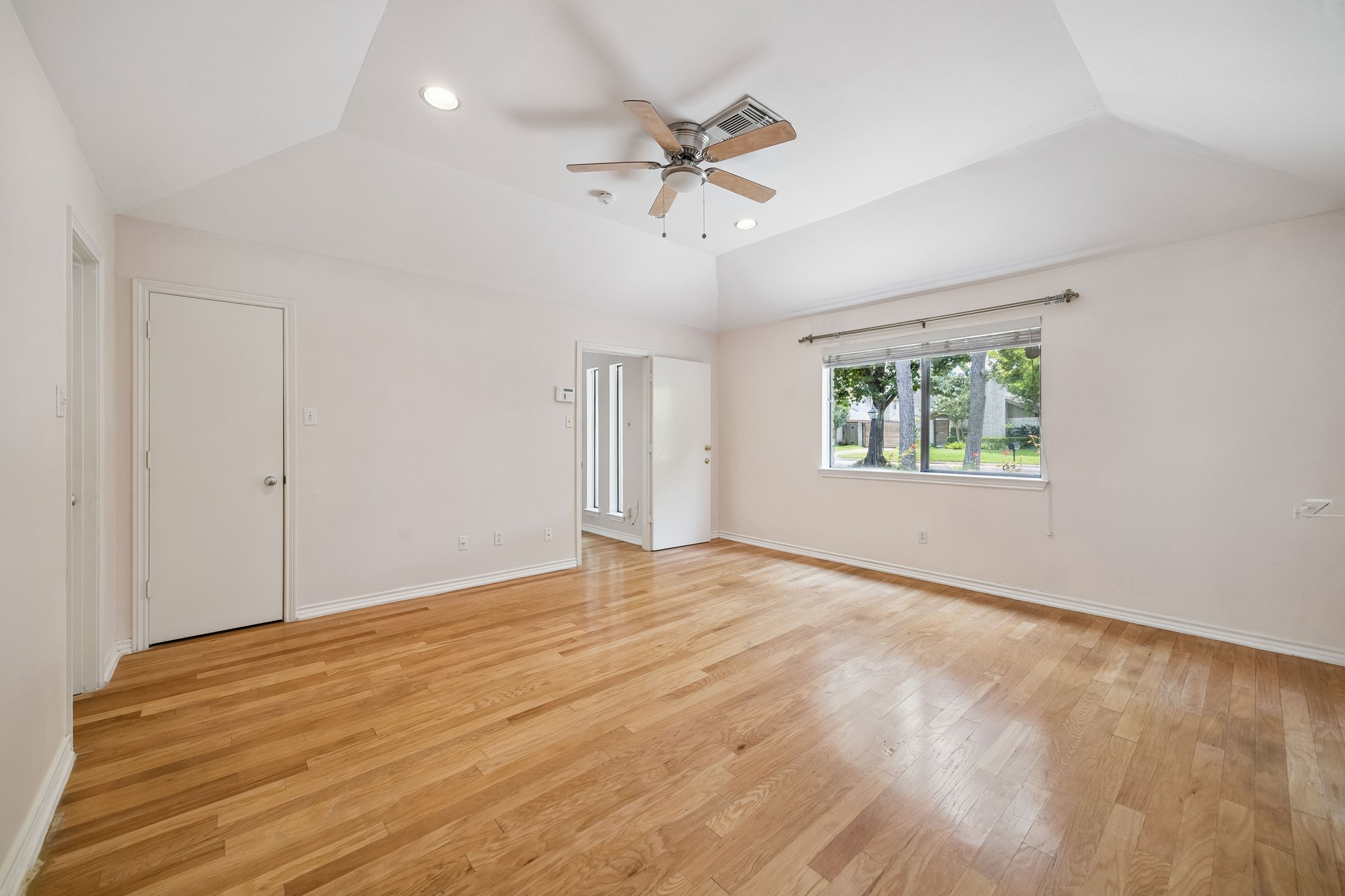 10314 Olympia Drive Property Photo 8