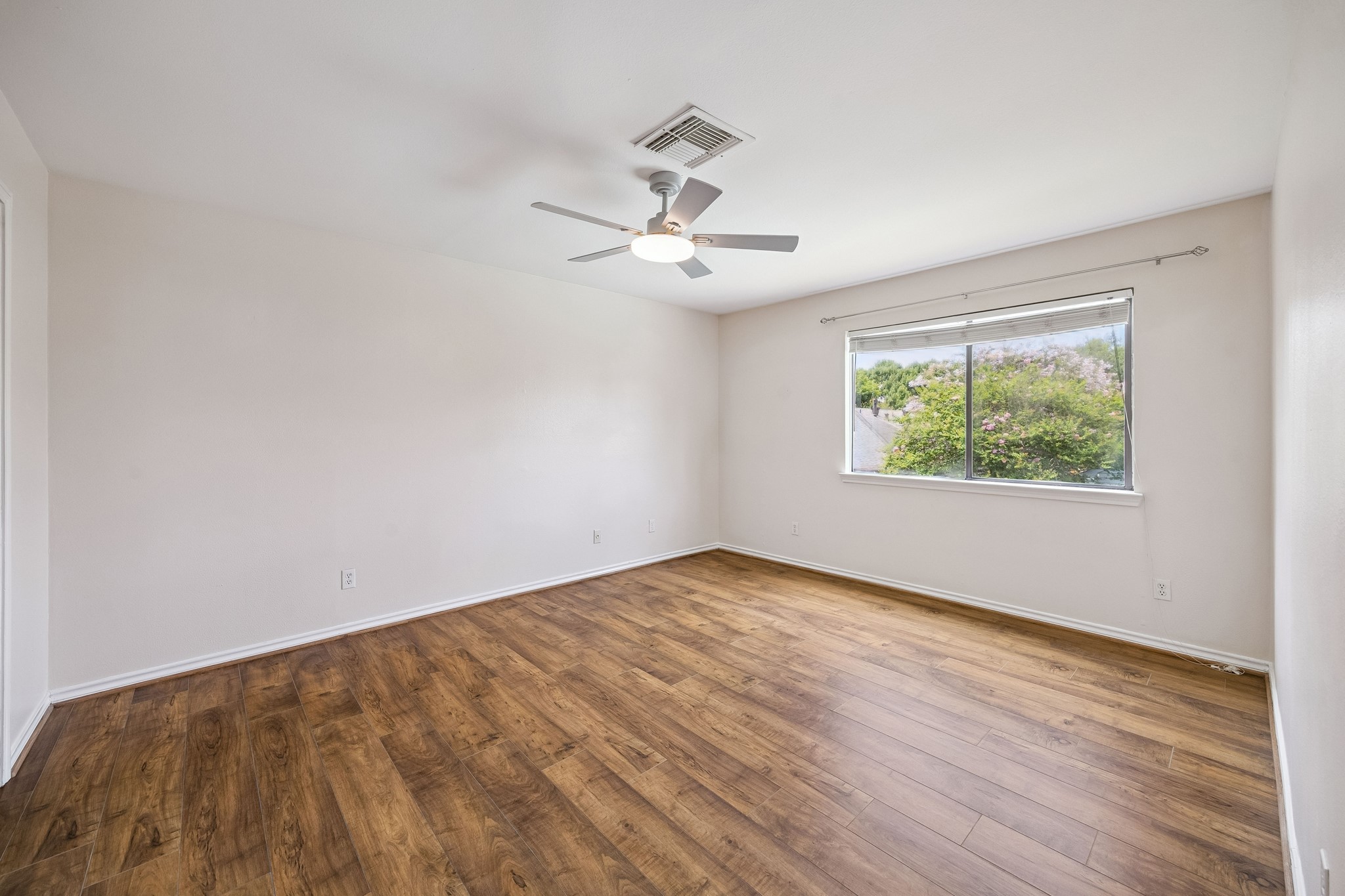 10314 Olympia Drive Property Photo 13