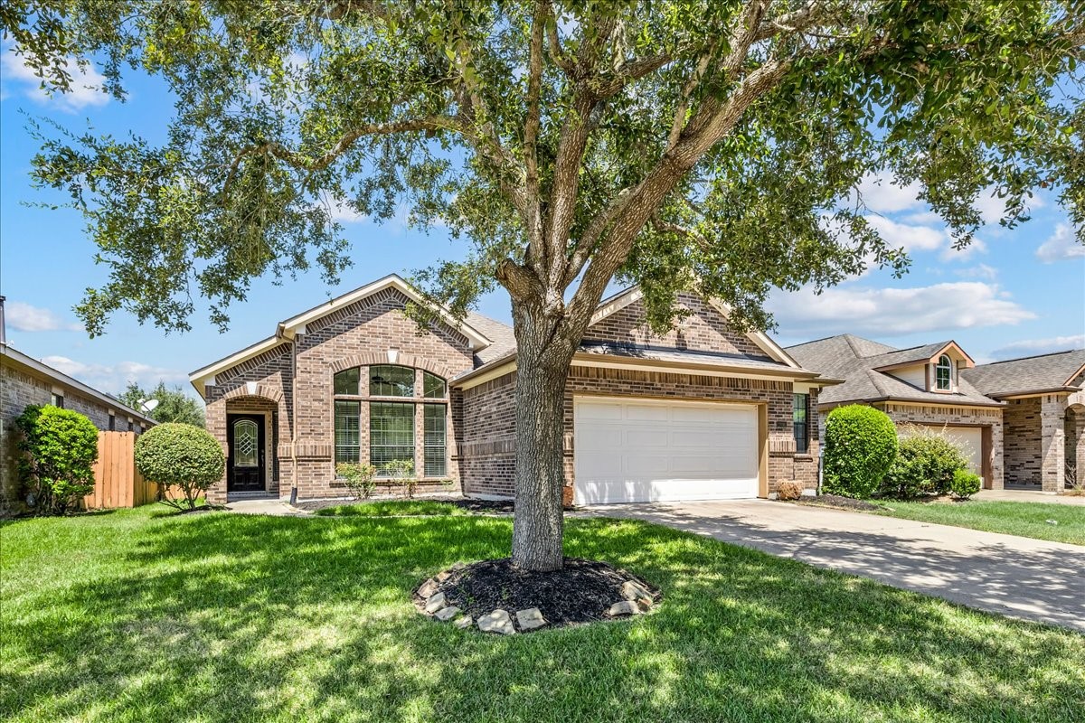 2896 Torano Property Photo 2