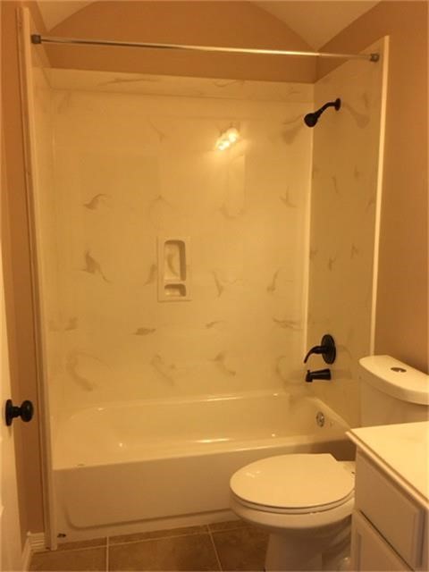 1242 Elm Street Property Photo 11