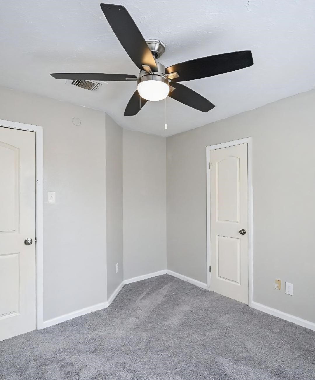 1114 Blue Diamond Drive Property Photo 5