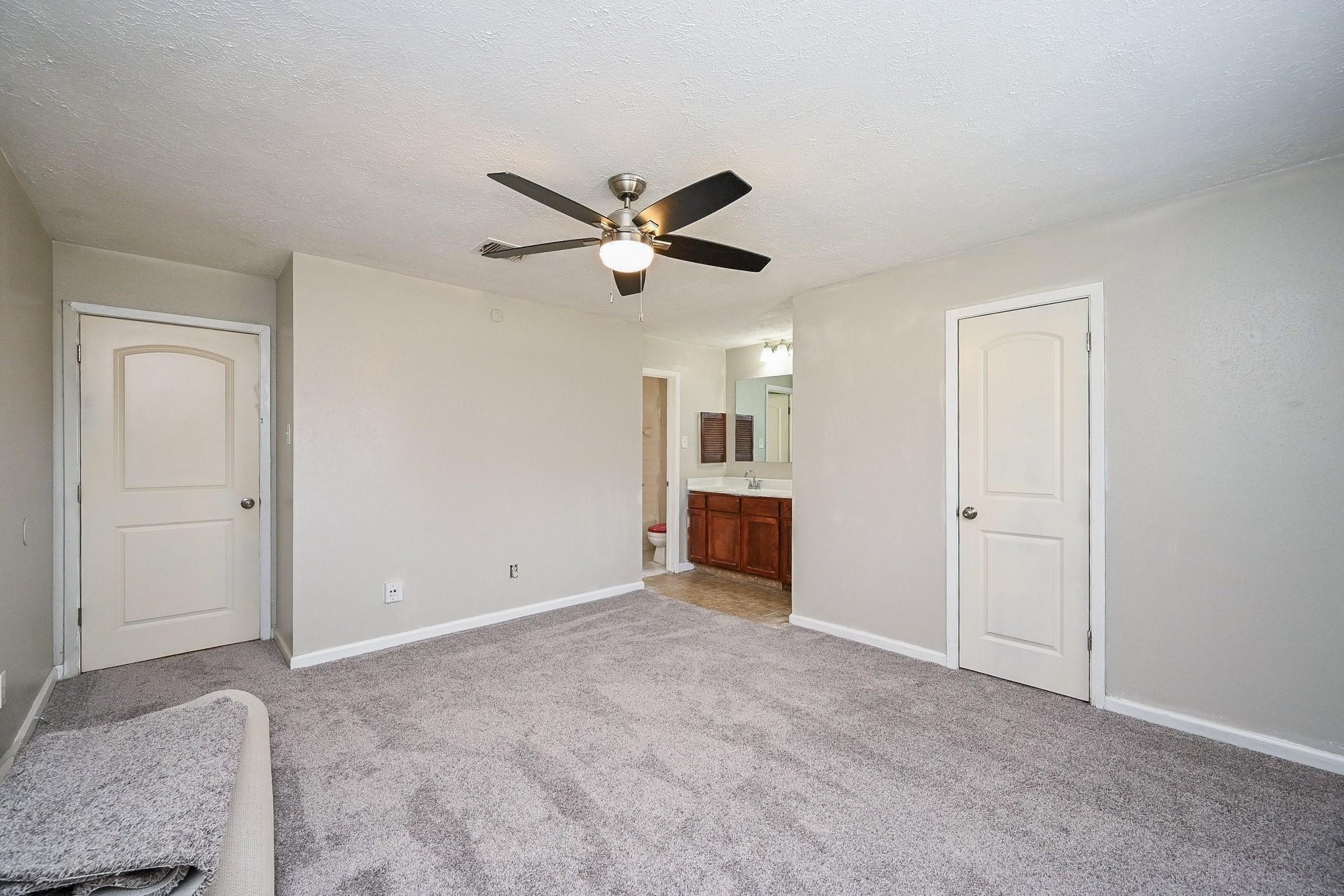 1114 Blue Diamond Drive Property Photo 7