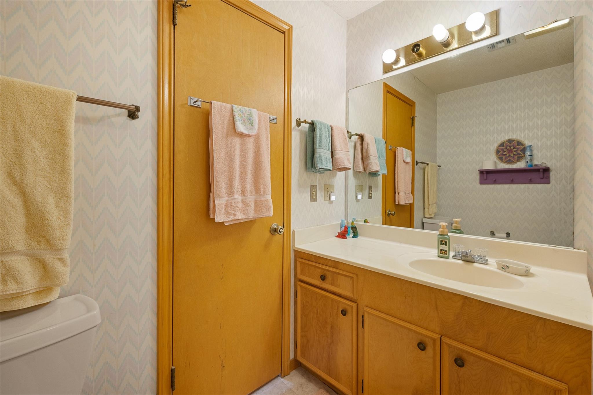 1081 Shirley Oaks Street Property Photo 18