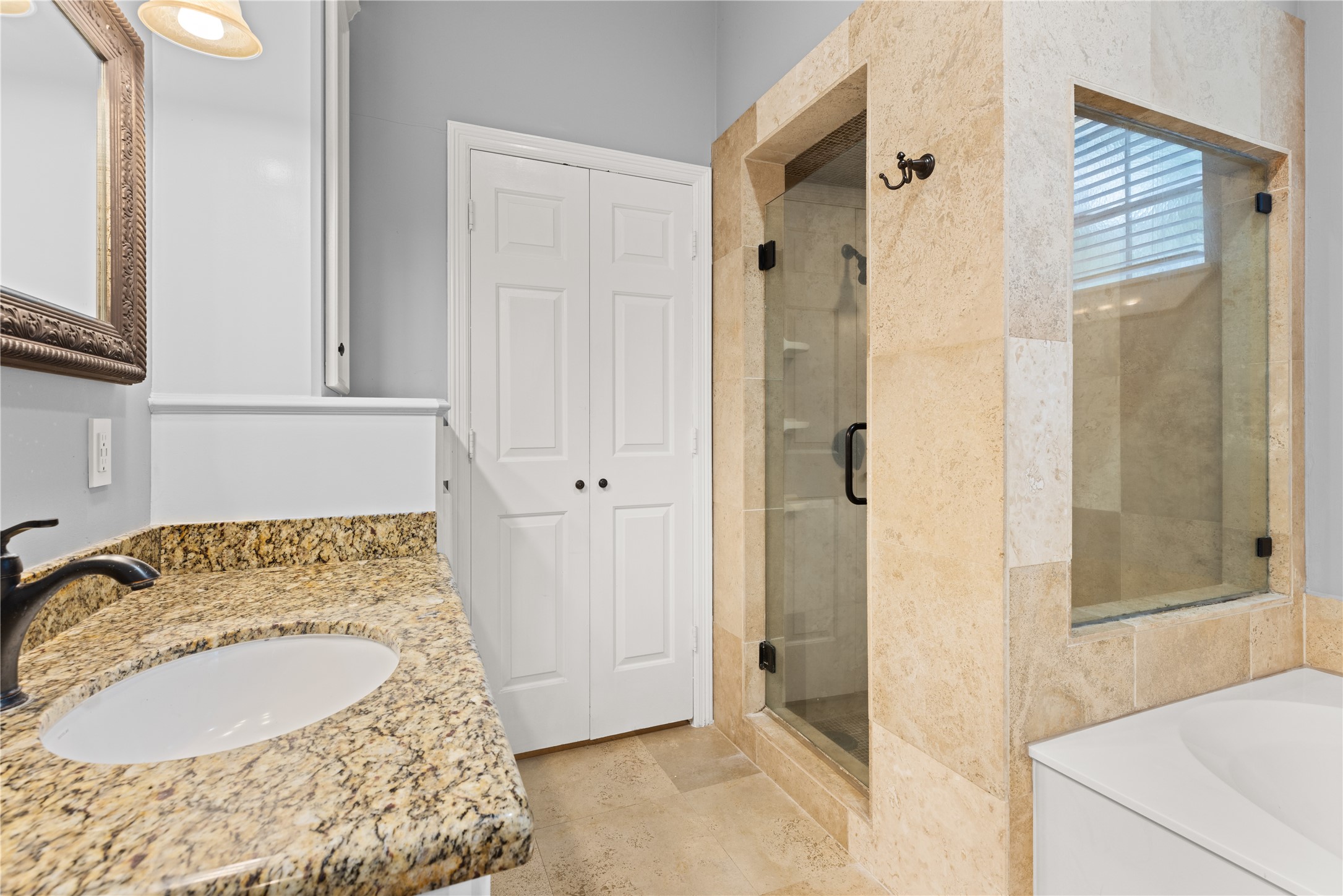 1911 Tawny Oaks Drive Property Photo 24