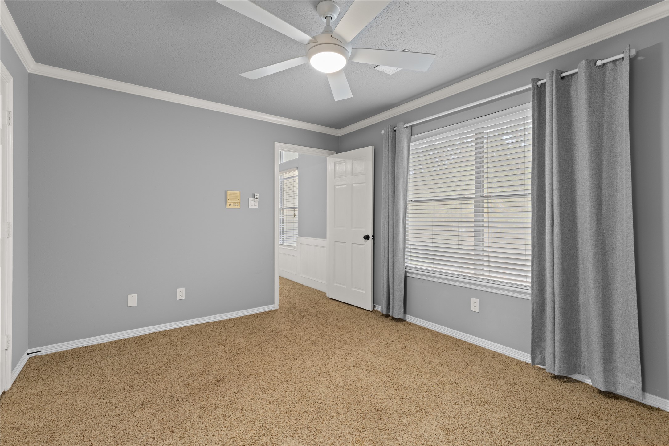 1911 Tawny Oaks Drive Property Photo 27