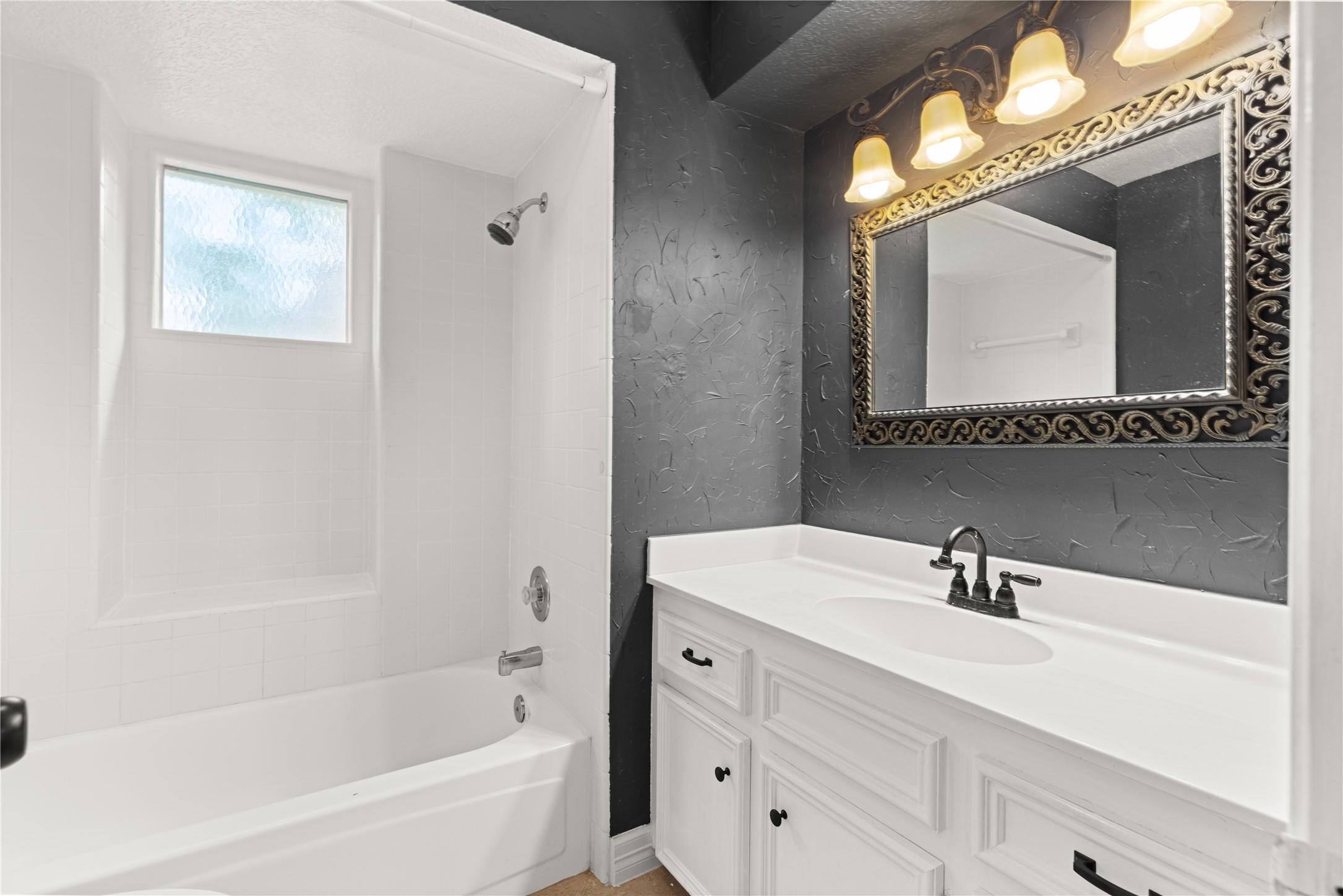 1911 Tawny Oaks Drive Property Photo 28