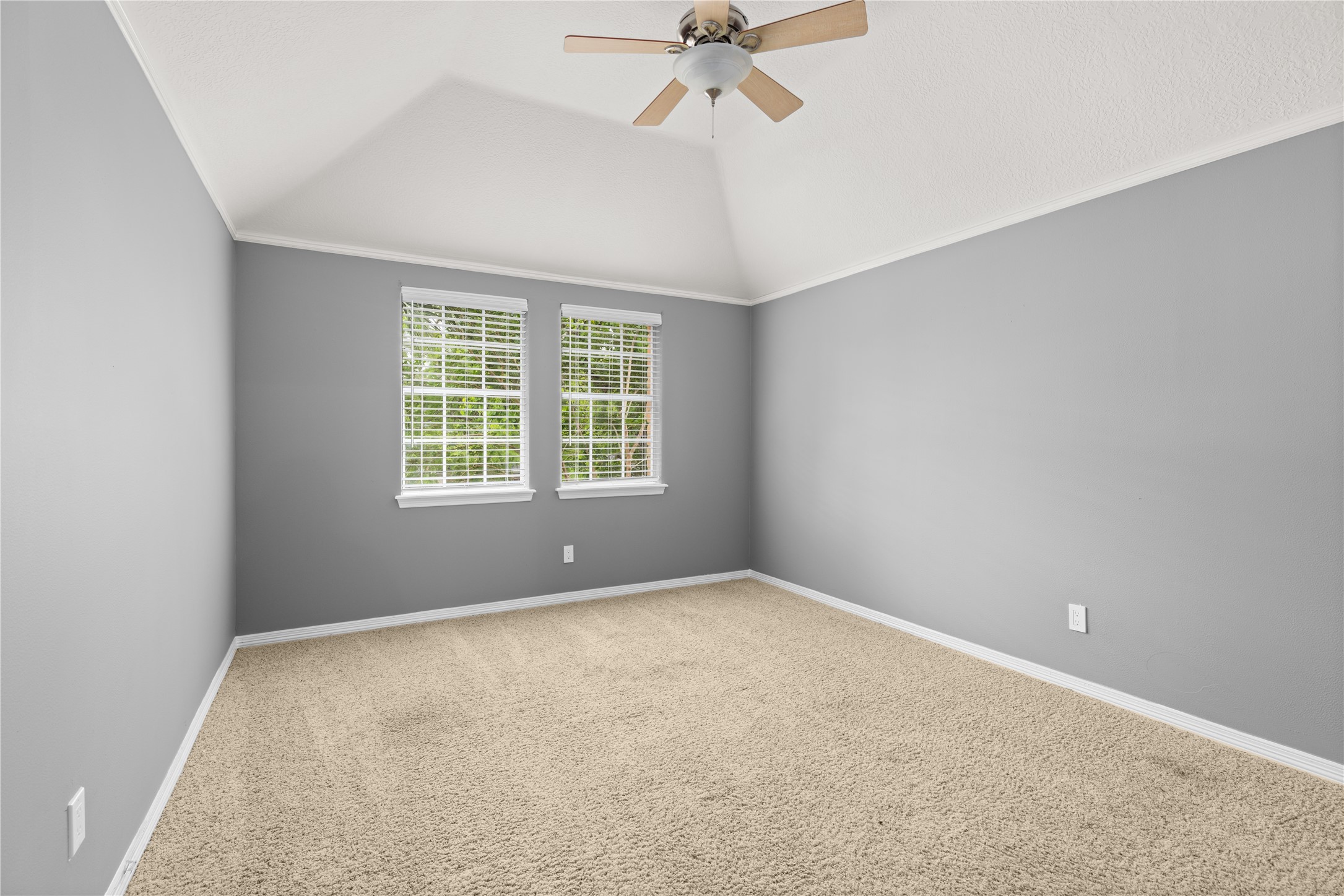 1911 Tawny Oaks Drive Property Photo 31