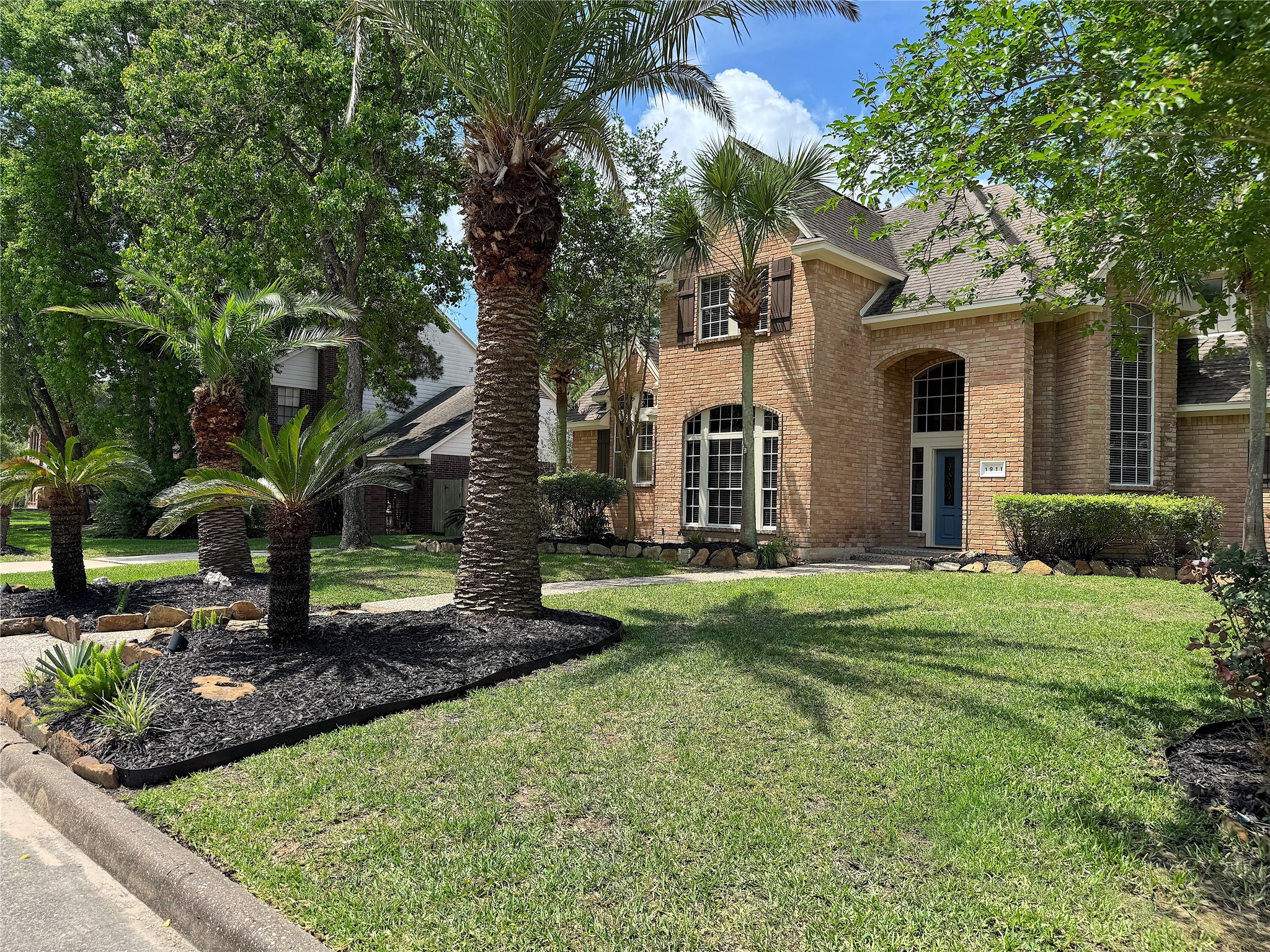 1911 Tawny Oaks Drive Property Photo 43