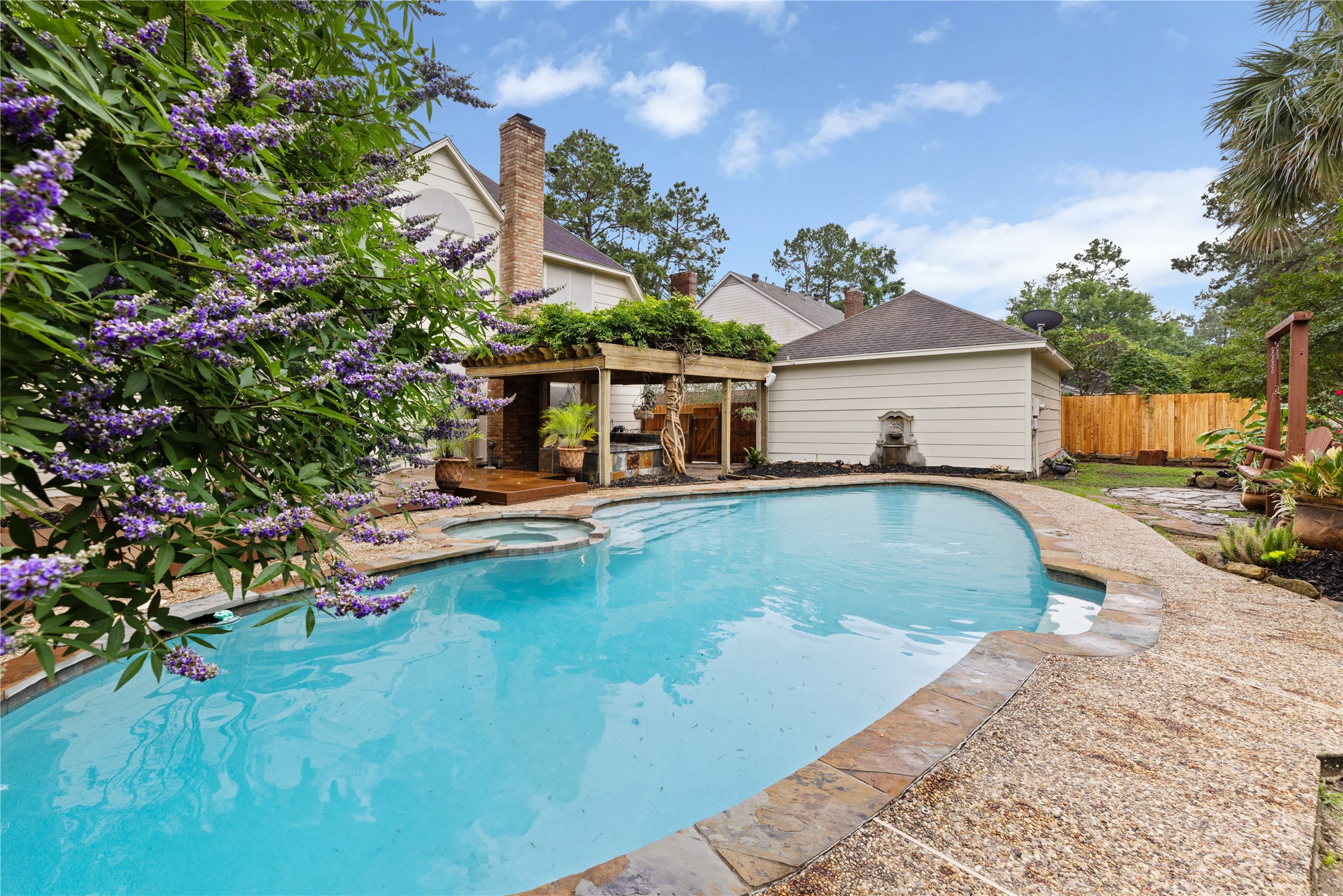 1911 Tawny Oaks Drive Property Photo 45