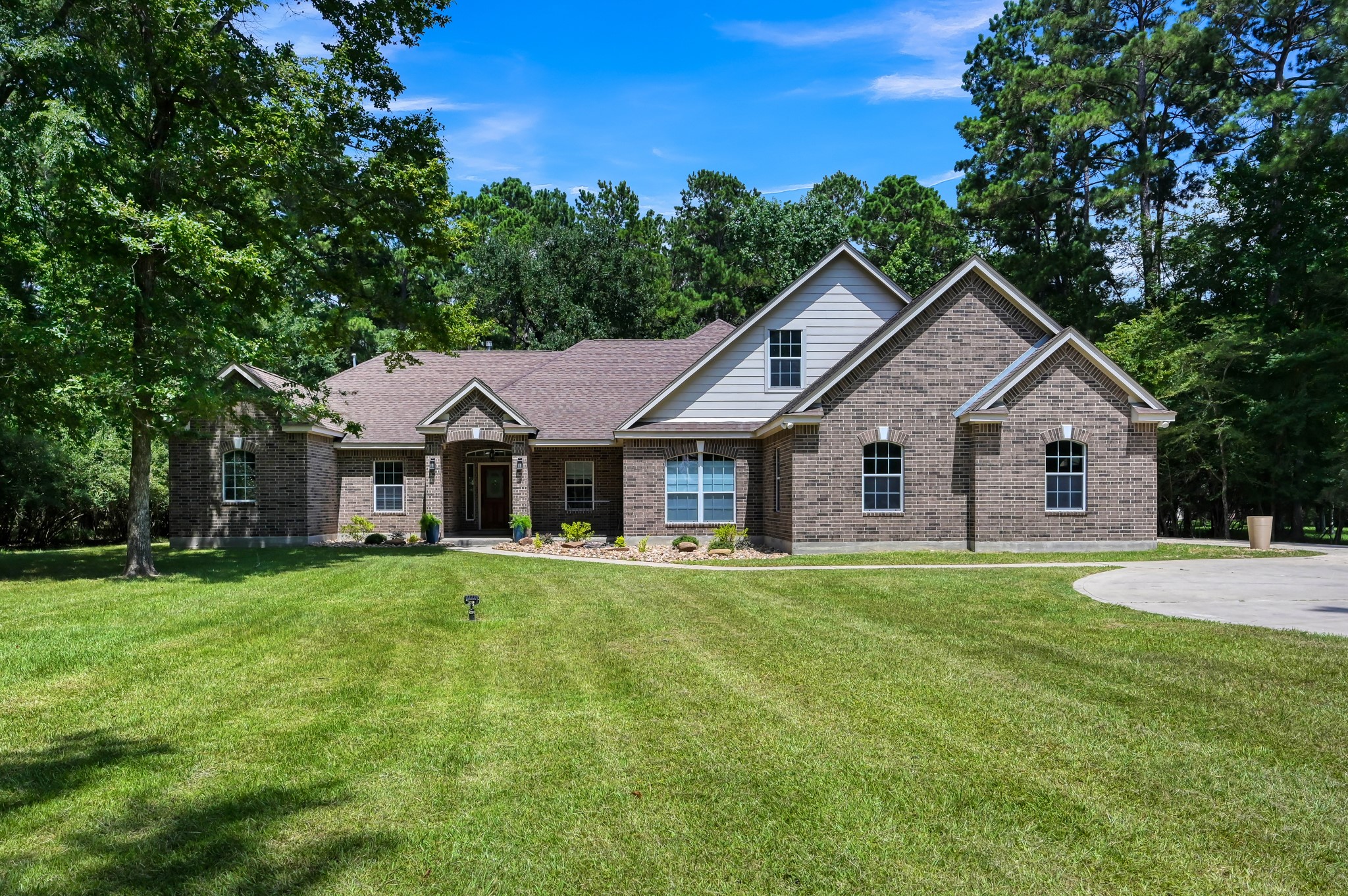 9606 Miller Road Property Photo 1
