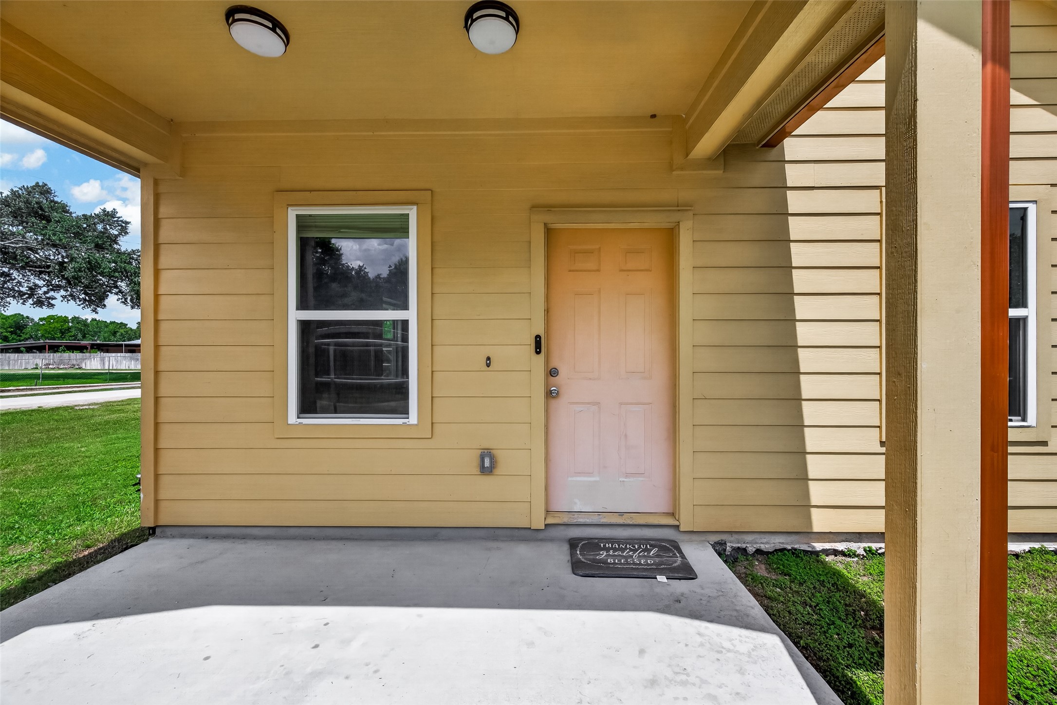 5220 Simsbrook Drive Property Photo 5