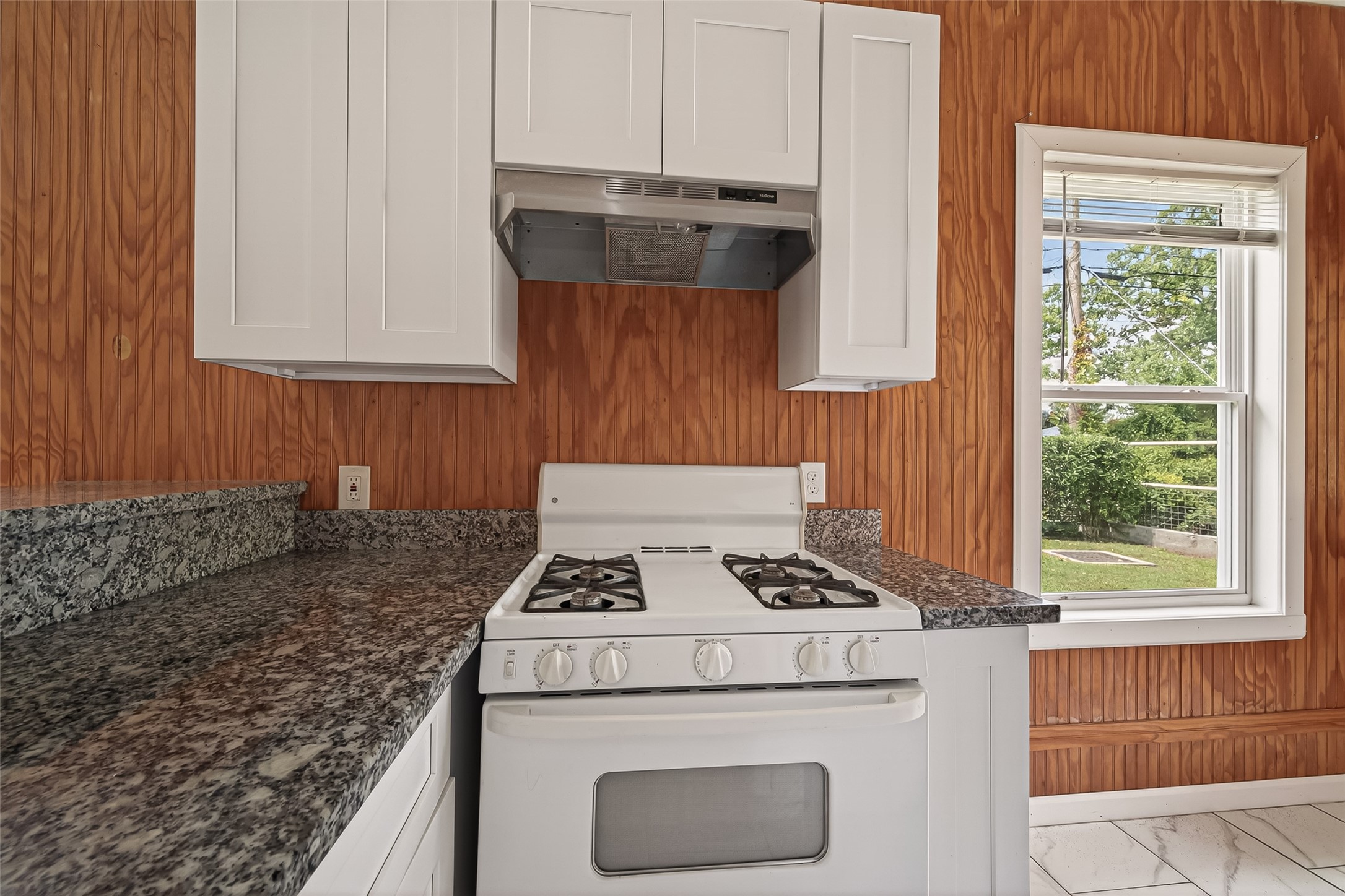 5220 Simsbrook Drive Property Photo 12