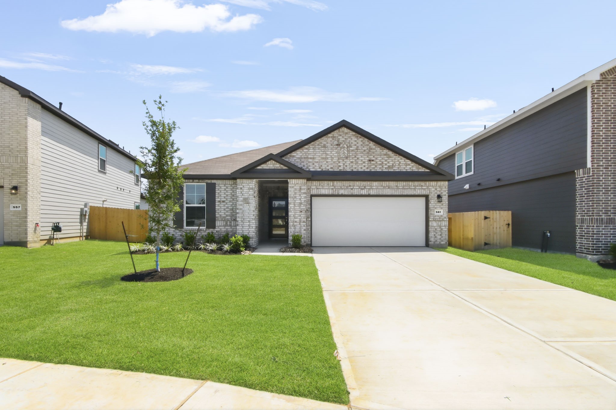 561 Wax Myrtle Way Property Photo 1