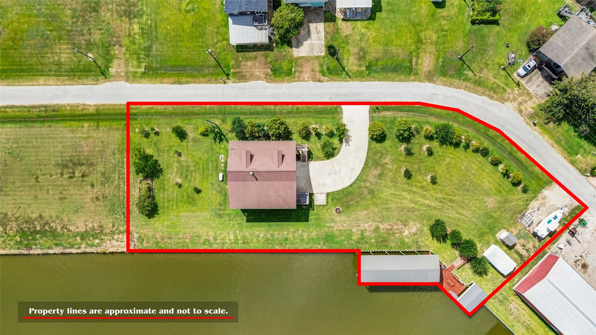 220 Kings Drive Property Photo 4