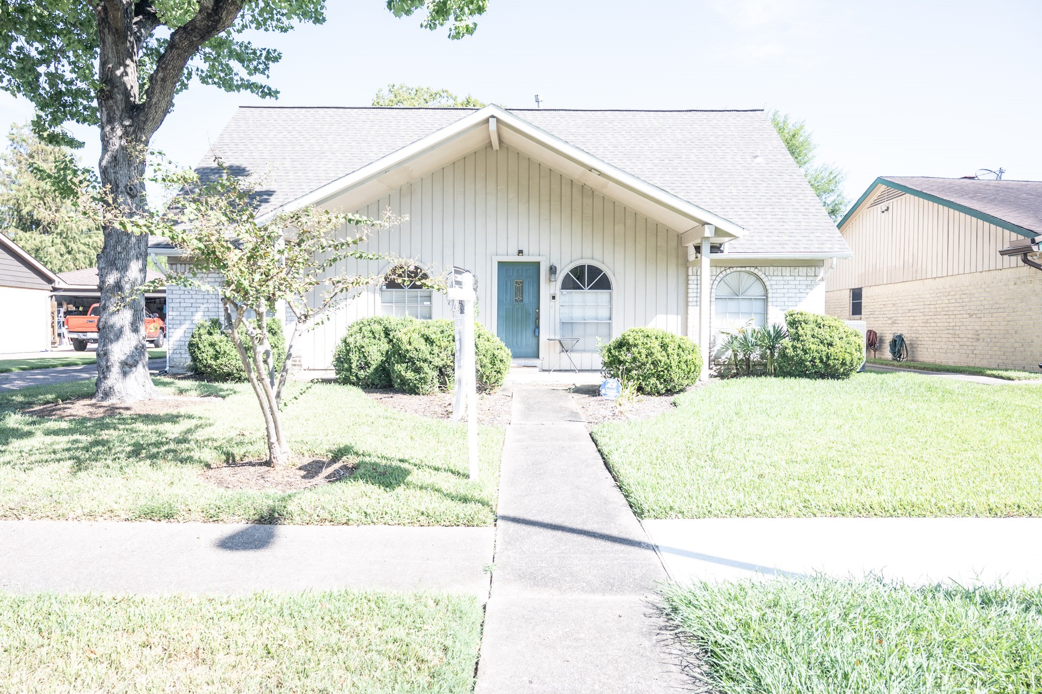 12238 Meadowdale Drive Property Photo 1