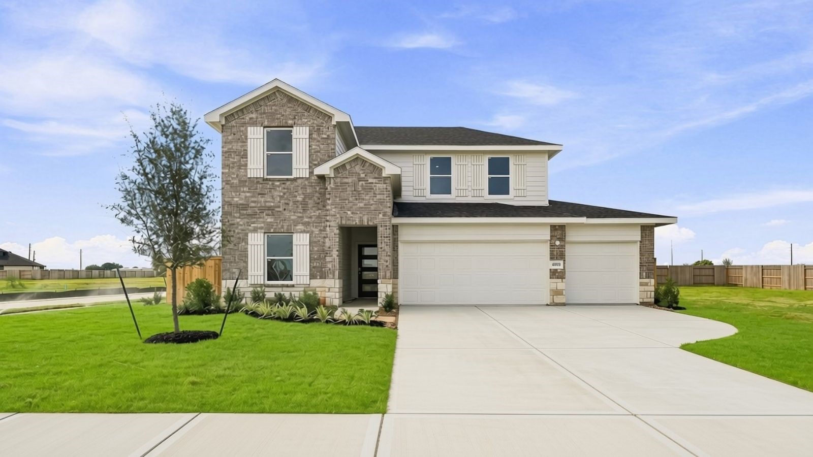 4001 Sun Burst Lane Property Photo 1
