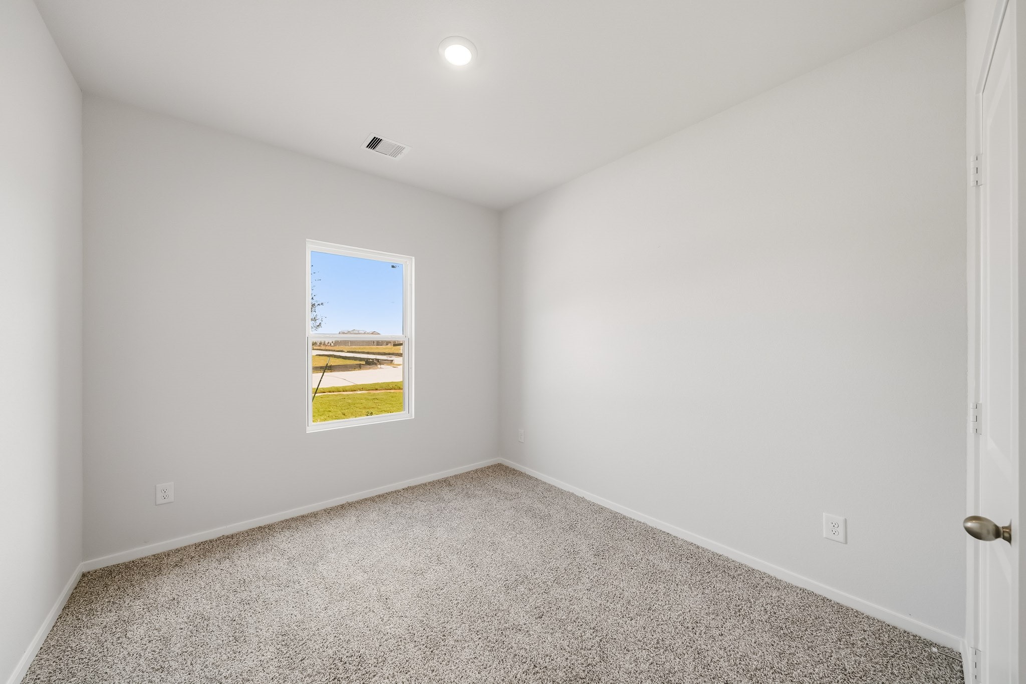 4001 Sun Burst Lane Property Photo 9