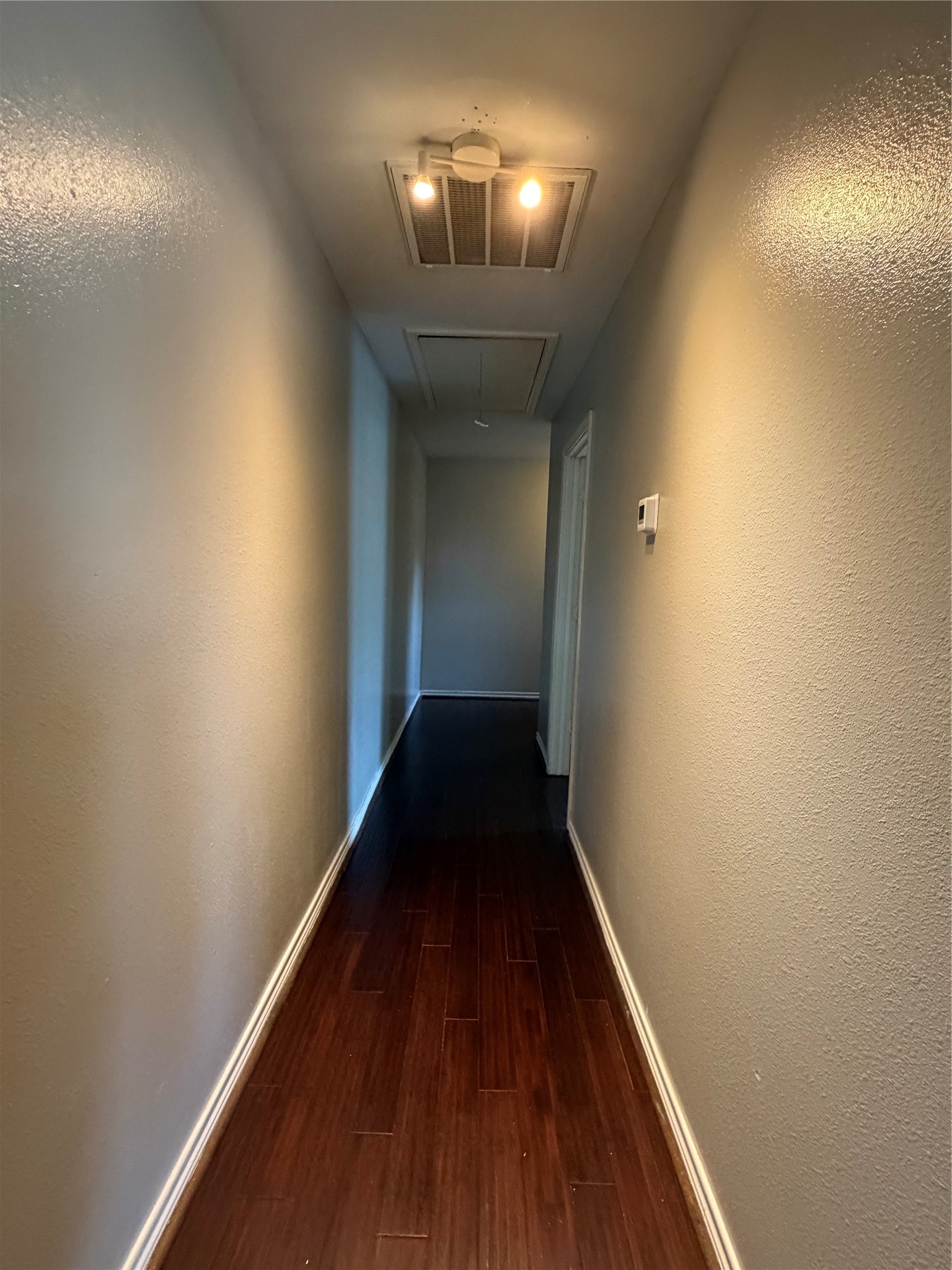 2414 Eagle Street B Property Photo 6