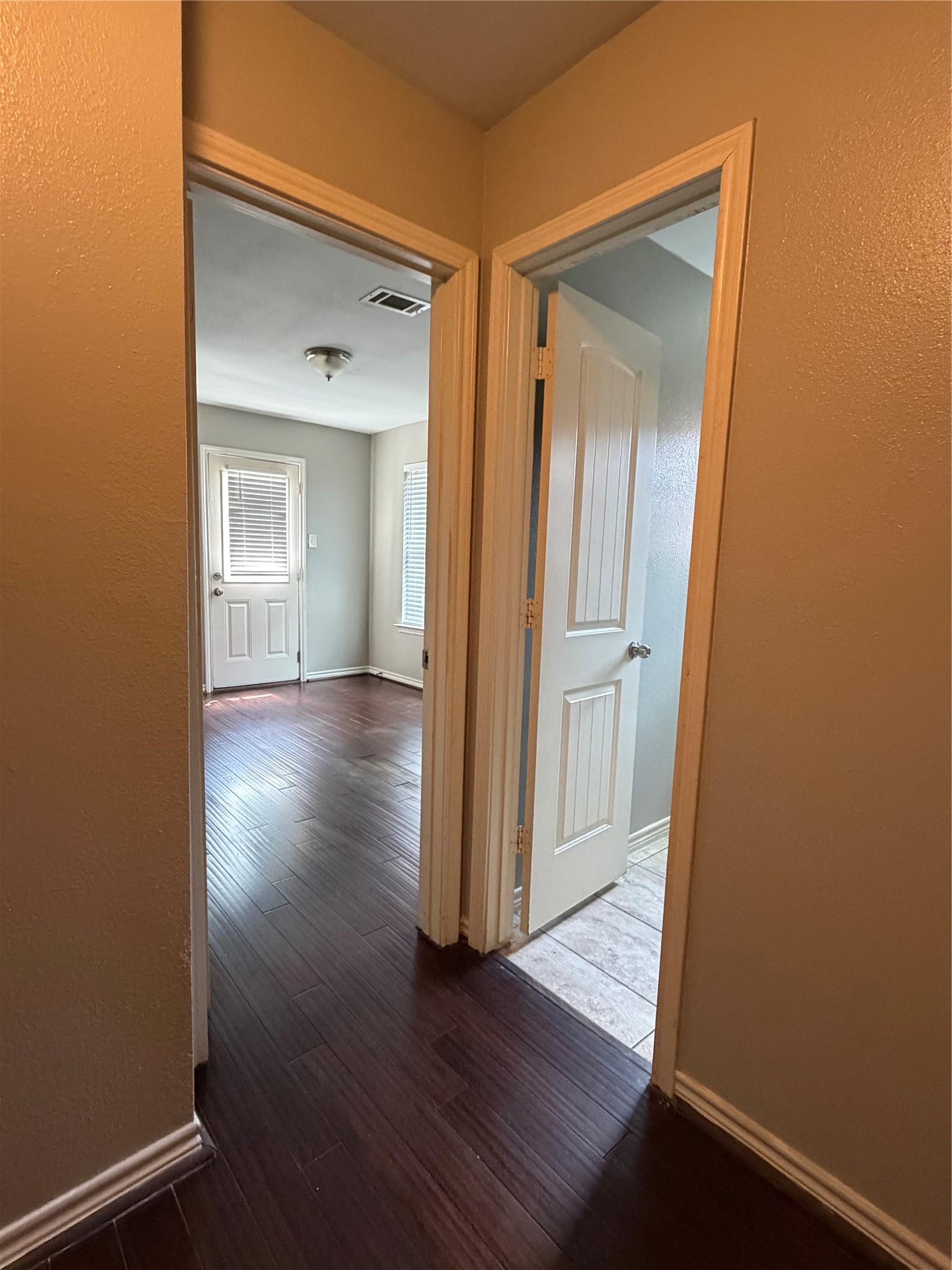 2414 Eagle Street B Property Photo 9