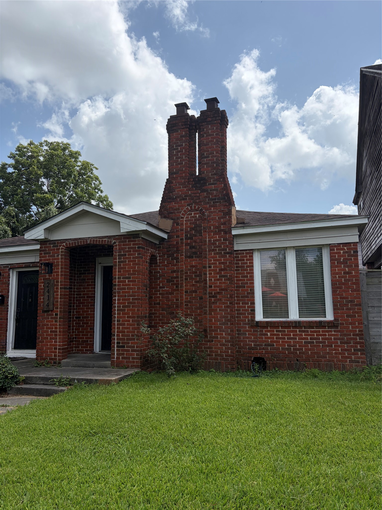 2414 Eagle Street B Property Photo 12
