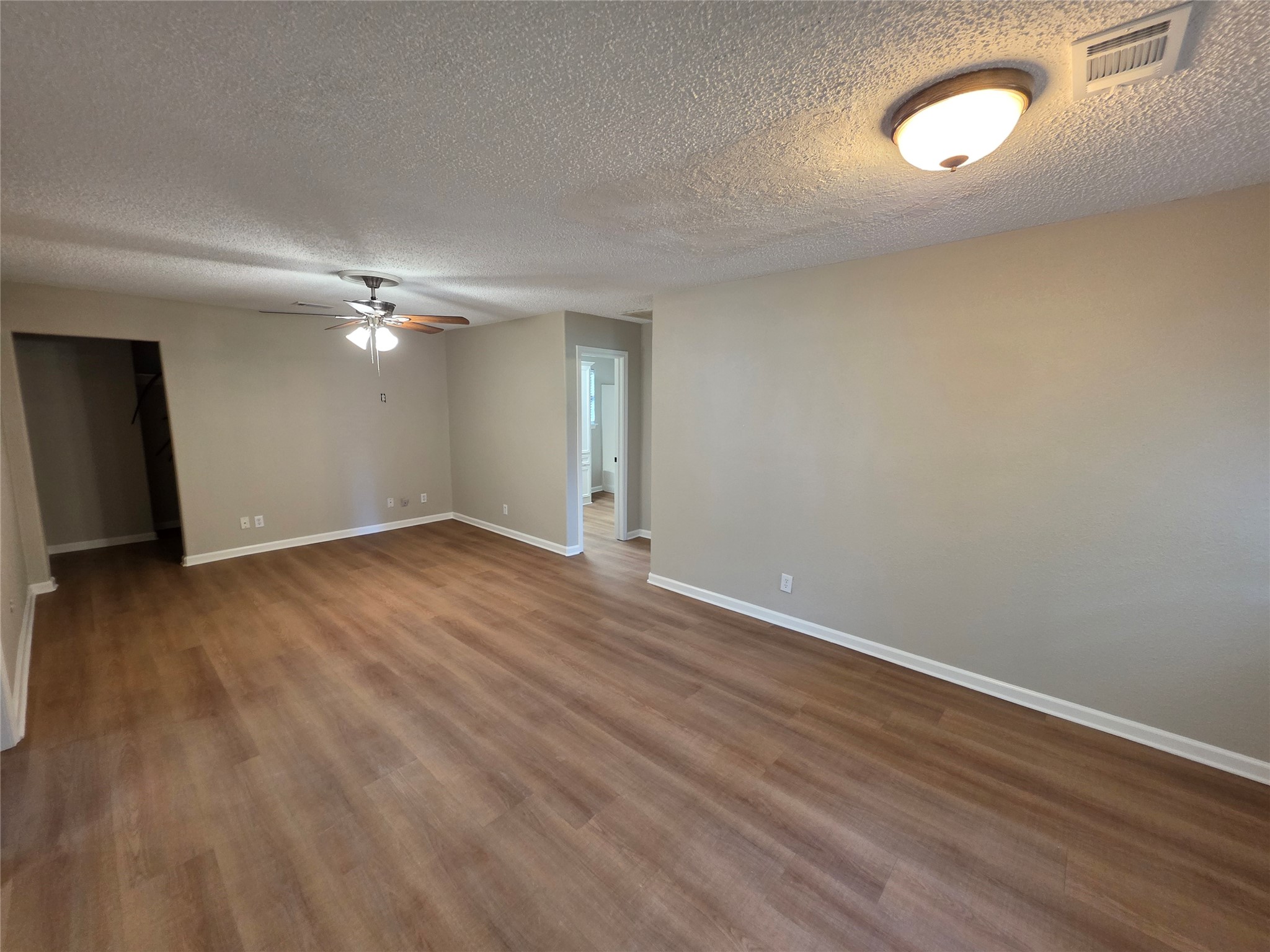 18891 Ferne Drive Property Photo 2
