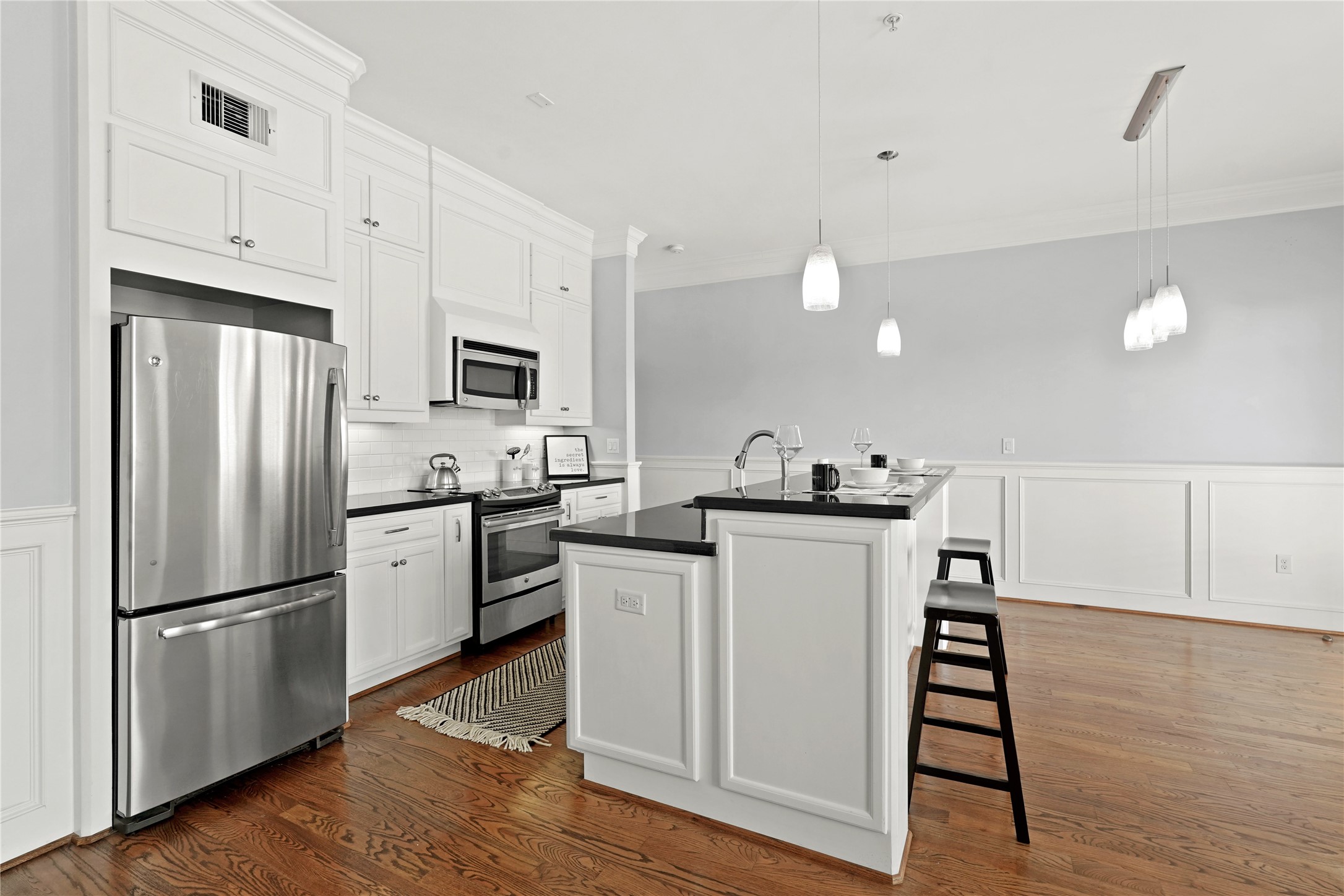2802 Morrison Street 206 Property Photo 6