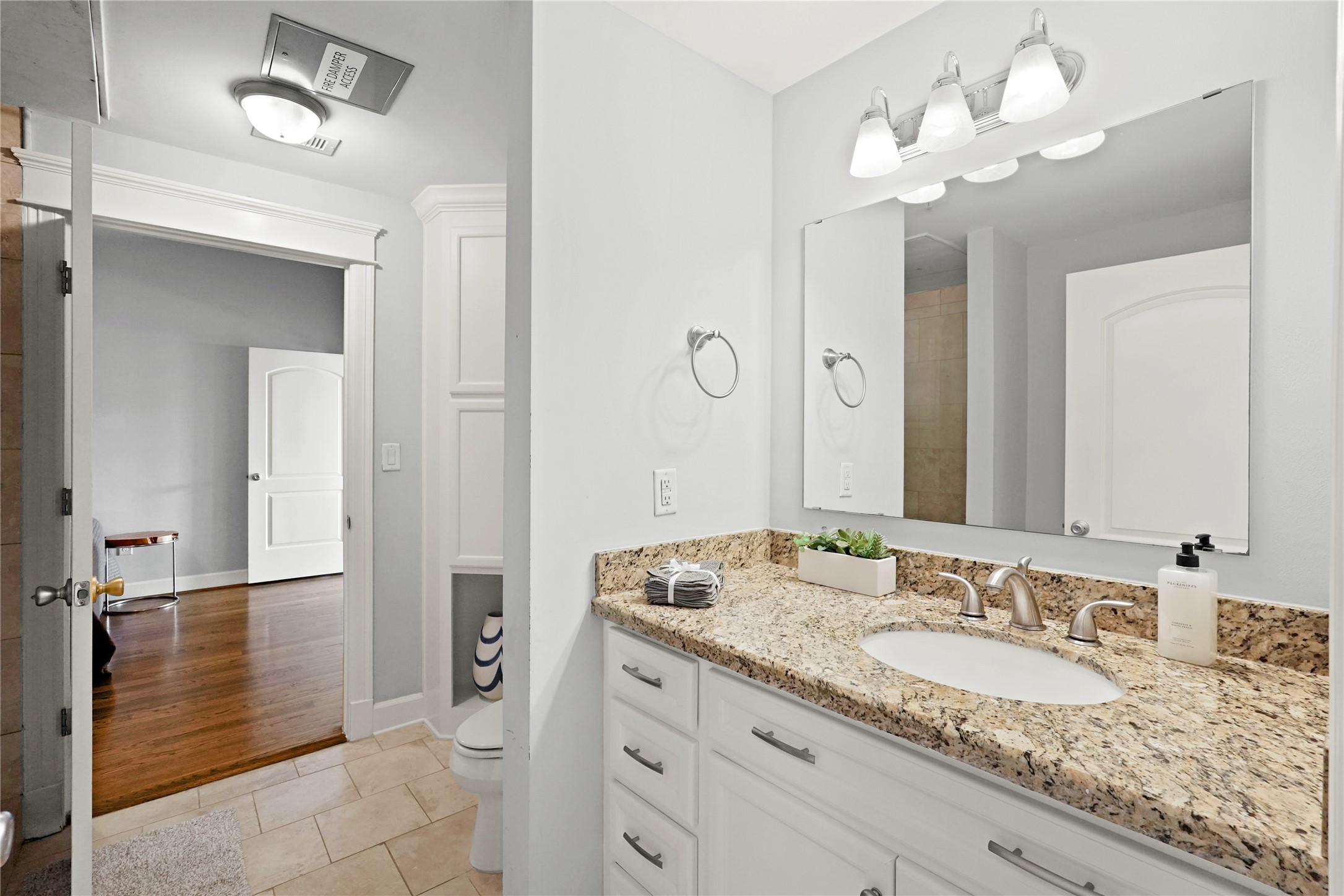 2802 Morrison Street 206 Property Photo 16